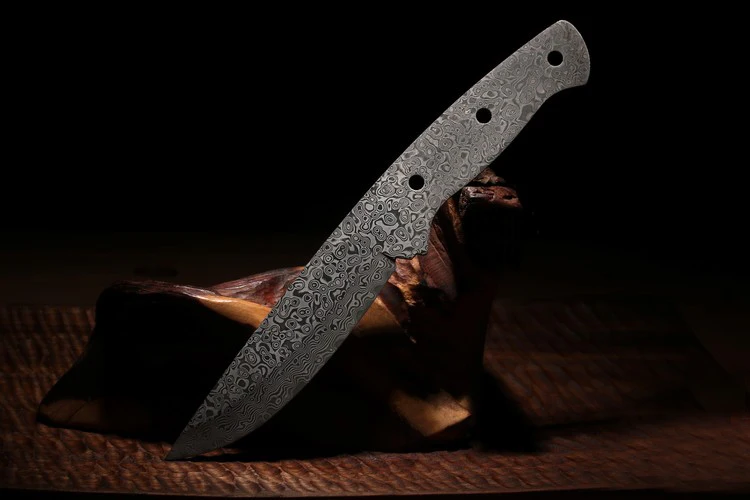 1piece VG10 Sandwich Damascus Steel for DIY Exquisite Knife Making Wave Pattern Steel Knife Blade Blank Has Been Heat Treatment