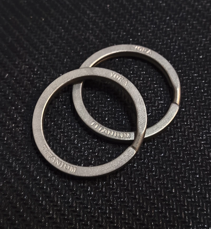 2PCS 20-32MM Titanium Alloy Rotating Ring Buckle Keychain Waist Belt Buckle Spring Lock Keyring Outdoor Tool EDC Unboxing Tool