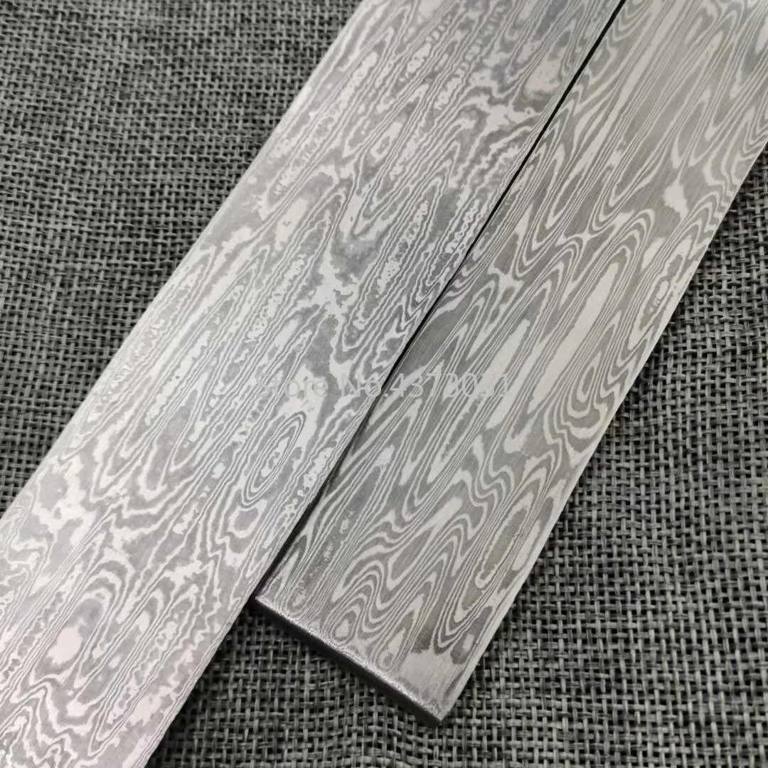 1piece VG10 Sandwich Damascus Steel for DIY Knife Making Flowing Water Pattern Steel Knife Blade Blank Has Been Heat Treatment