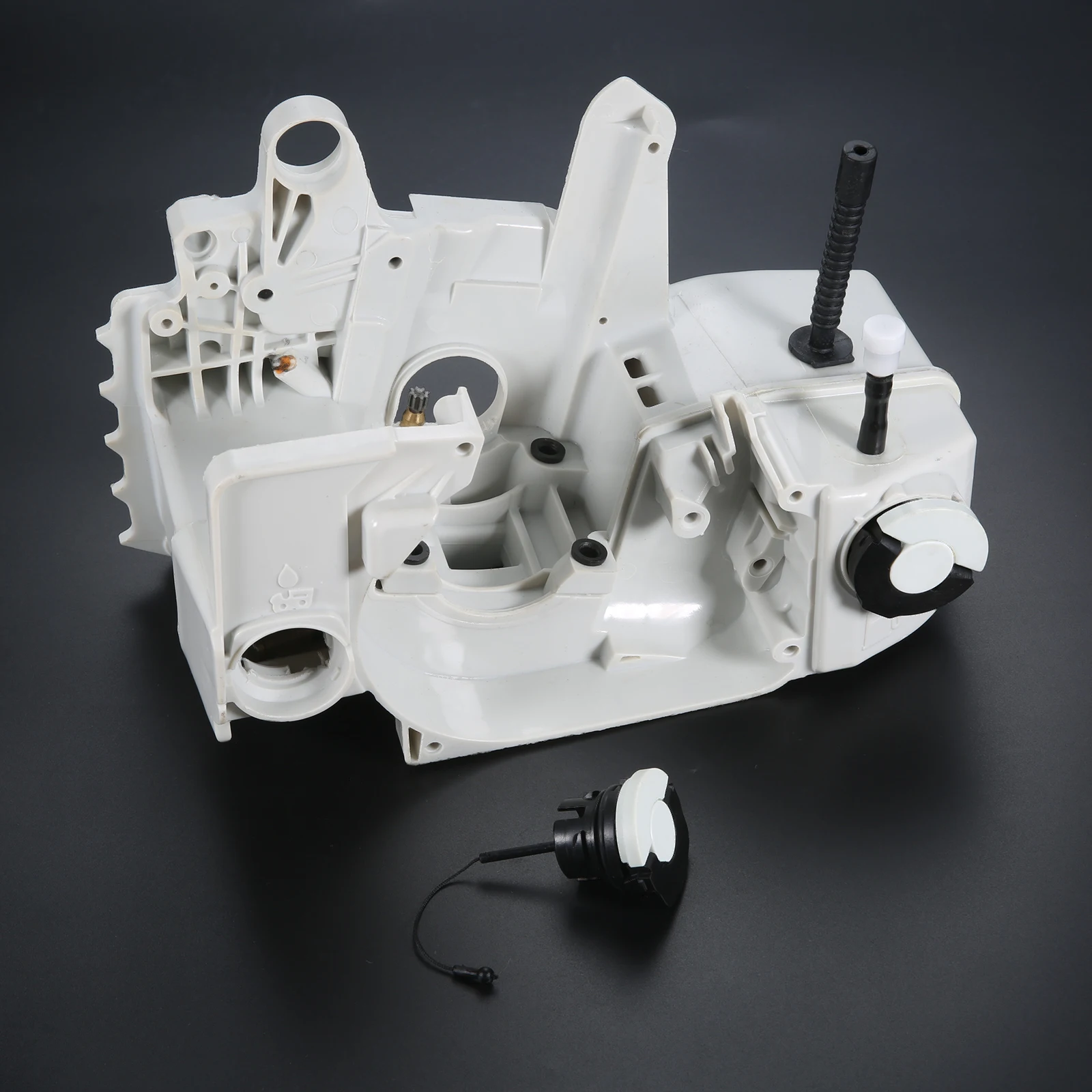 1pc Oil Fuel Gas Tank Crankcase Engine Housing for Stihl 023 025 Ms 230 Ms 250 MS230 MS250 Chainsaw Plastic Garden Replacements