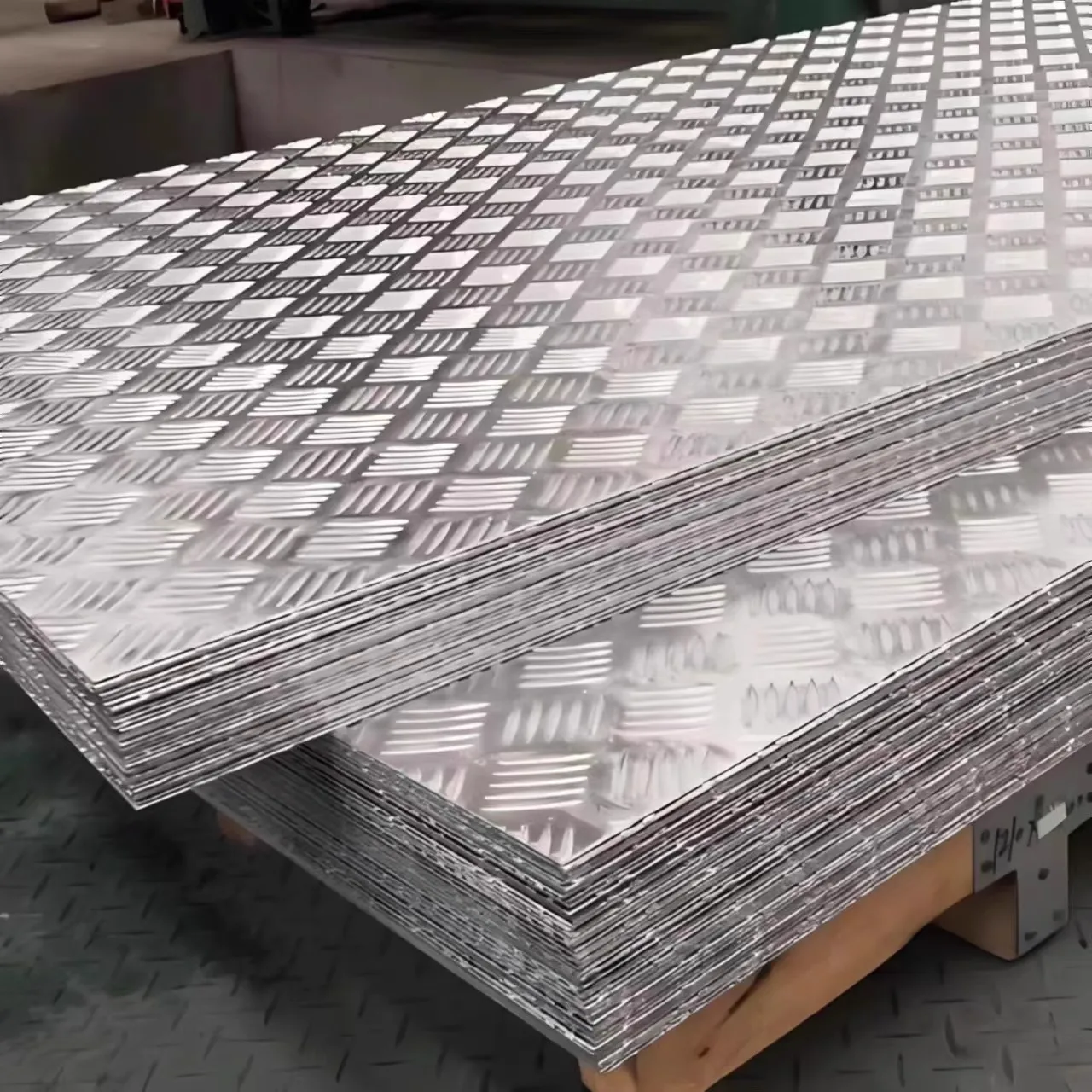 Aluminum Alloy Pattern Plate Anti-Slip Embossed Aluminum Plate High Hardness Corrosion Resistant Custom Size