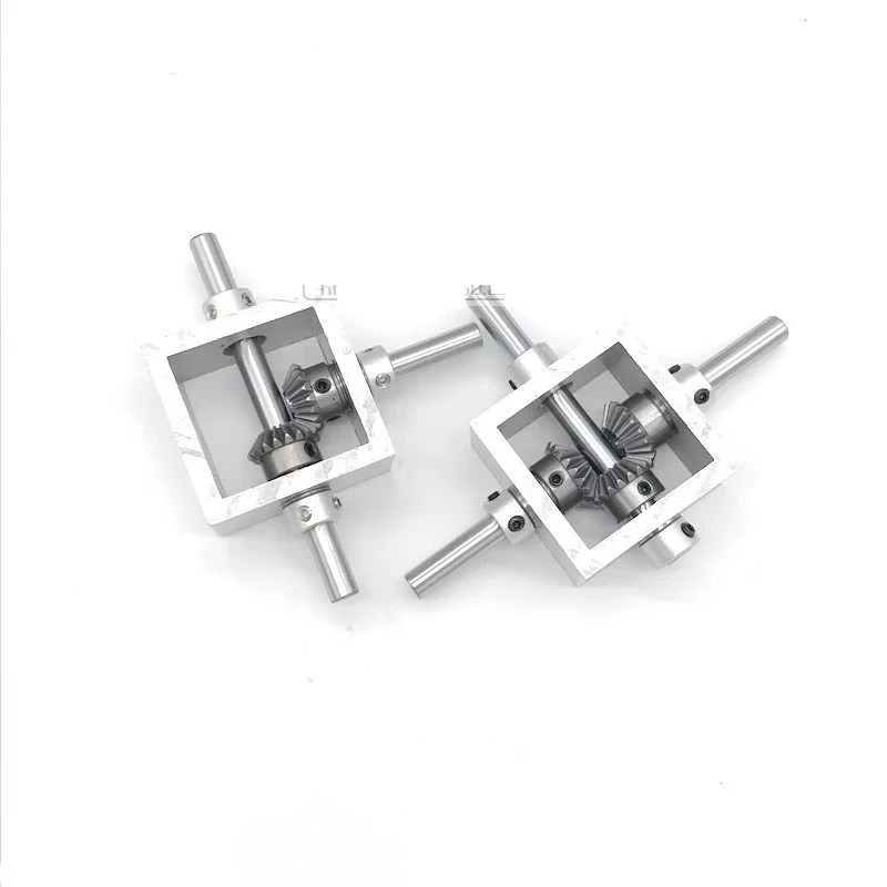 Transmission Reversing Gearbox Dual Output Shaft Bevel Gear Angle Converter Speed Ratio 1:1 Alloy Frame 90 Degree Right Angle