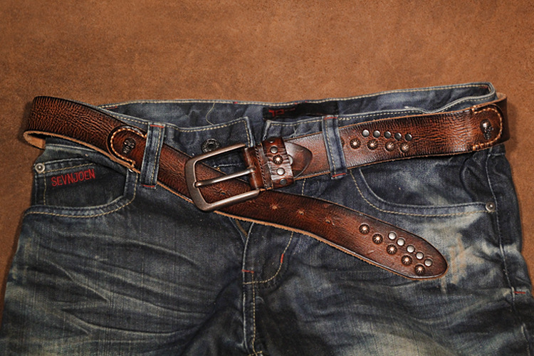 Mens Punk Belt Pin Buckle Genuine Leather Skull Rivet Belt For Man Joker Jeans Designer Exclusive Cowskin Leather Belt For Jeans