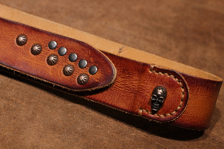 Mens Punk Belt Pin Buckle Genuine Leather Skull Rivet Belt For Man Joker Jeans Designer Exclusive Cowskin Leather Belt For Jeans