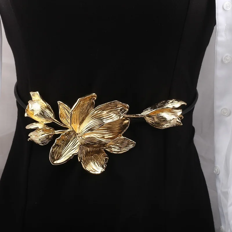 LANMREM Retro Gold Metal Flower Belt Women's Personality Outstanding Black Leather Rope Dress Decoration Waist Chain New 2DB1920