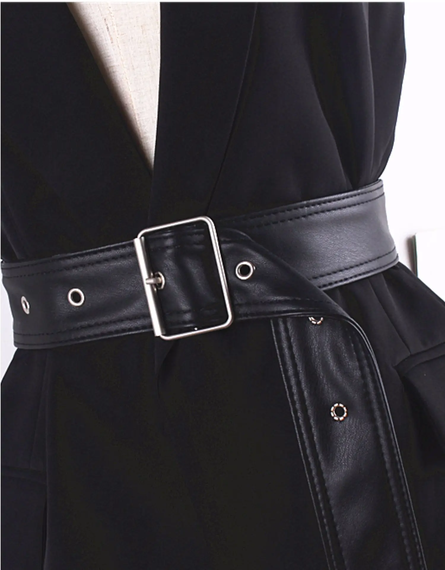 Fashion Luxury Width Black Leather Belts for Women Corset Belt Trench Coat Fur Clothing Ladies Strap Female Waistband