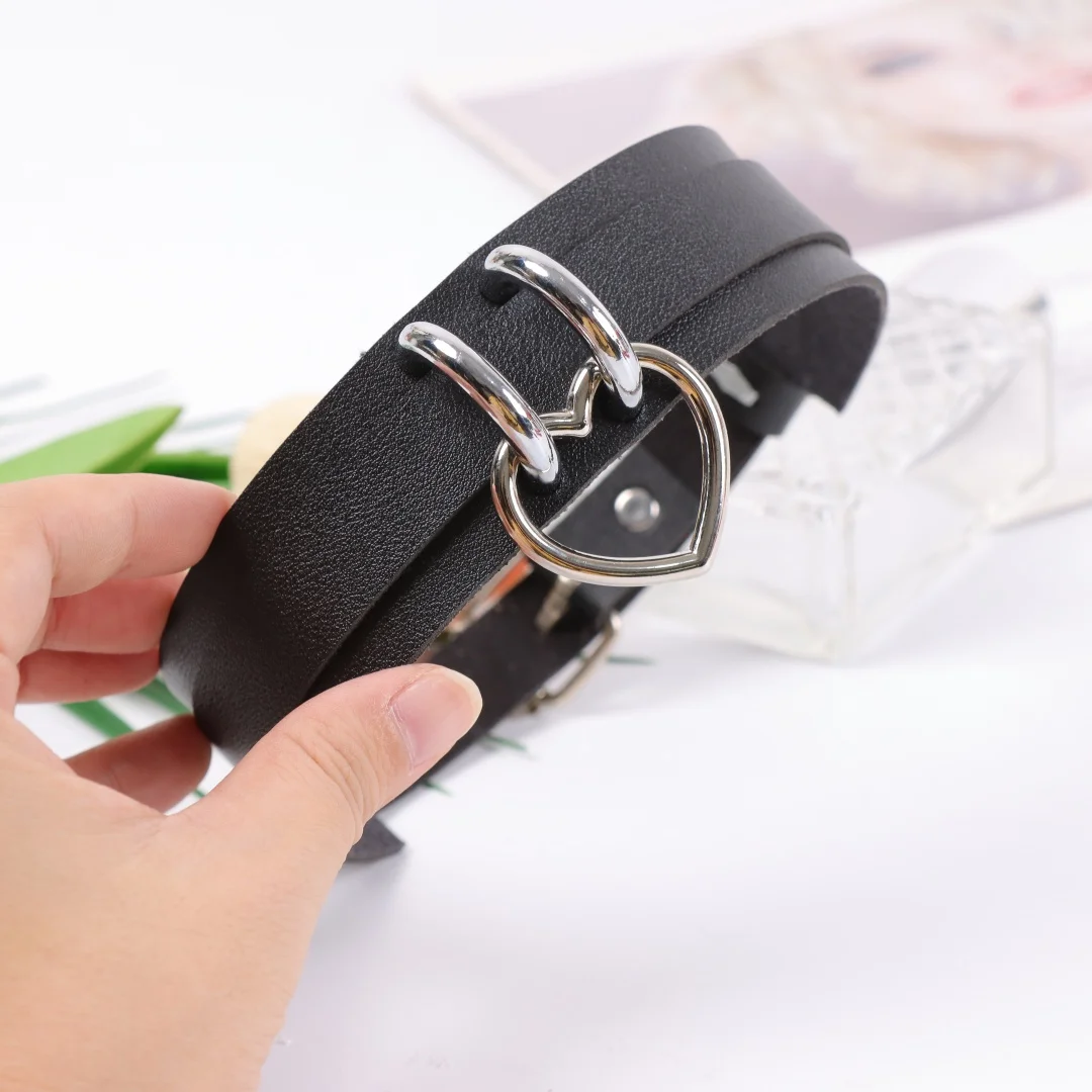 UYEE Punk Spike Metal Collar YK2 Girls Leather Harness Choker Necklace for Women Party Club Chockers Gothic Belt Harajuku