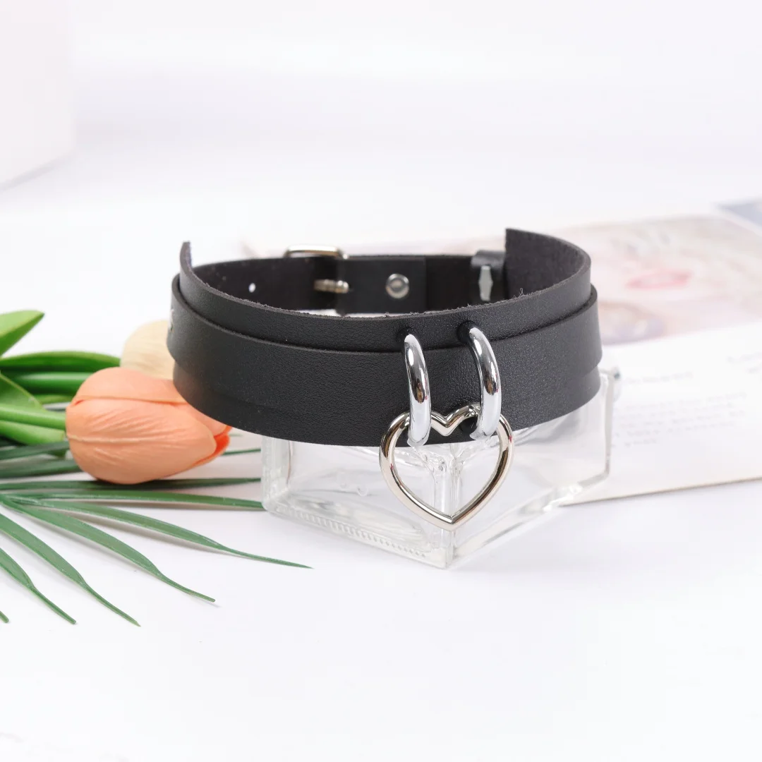 UYEE Punk Spike Metal Collar YK2 Girls Leather Harness Choker Necklace for Women Party Club Chockers Gothic Belt Harajuku