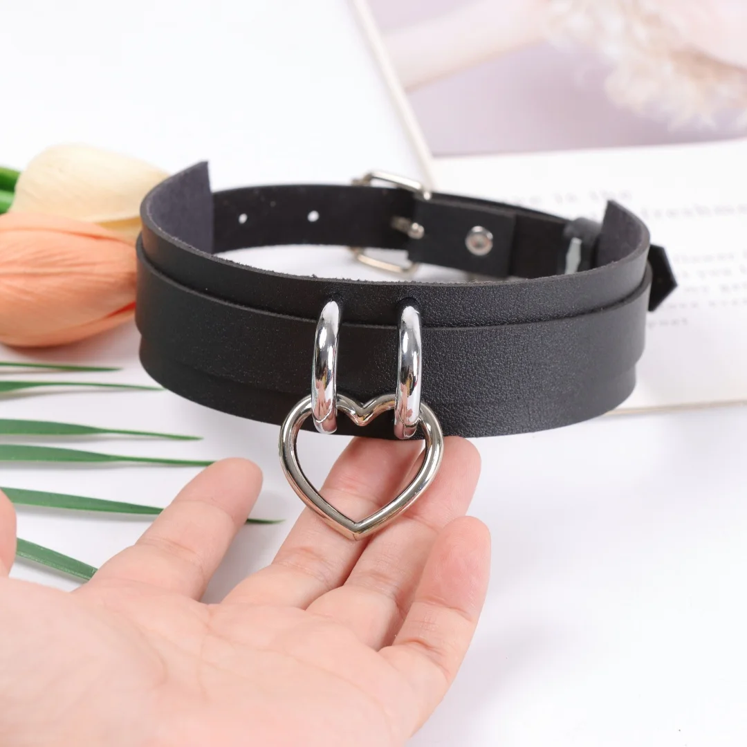 UYEE Punk Spike Metal Collar YK2 Girls Leather Harness Choker Necklace for Women Party Club Chockers Gothic Belt Harajuku