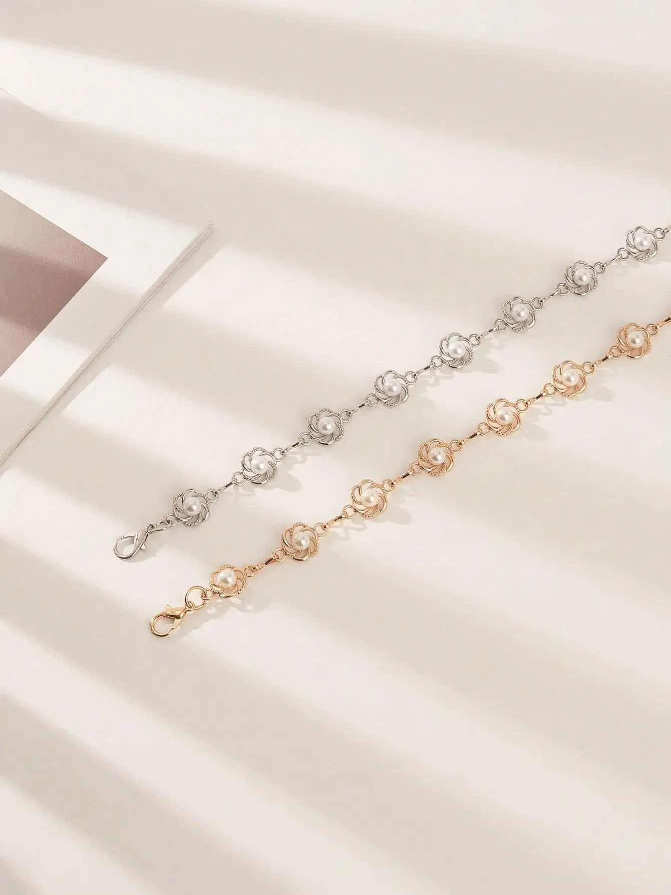 HERSHINE 1-piece plus-size women's hollow-out pearl and floral waist chain, an elegant and fashionable accessory，spring，summer