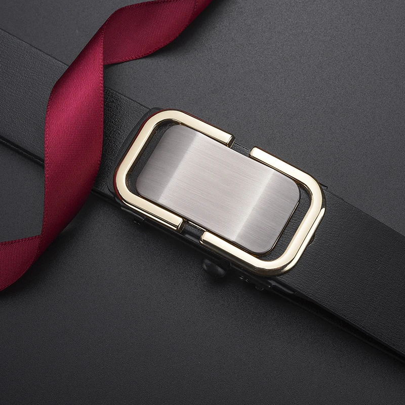 Personalized Men's Business Alloy Automatic Buckle Belt With Casual Pants And Shorts Accessories Fashionable Men's Birthday Gift