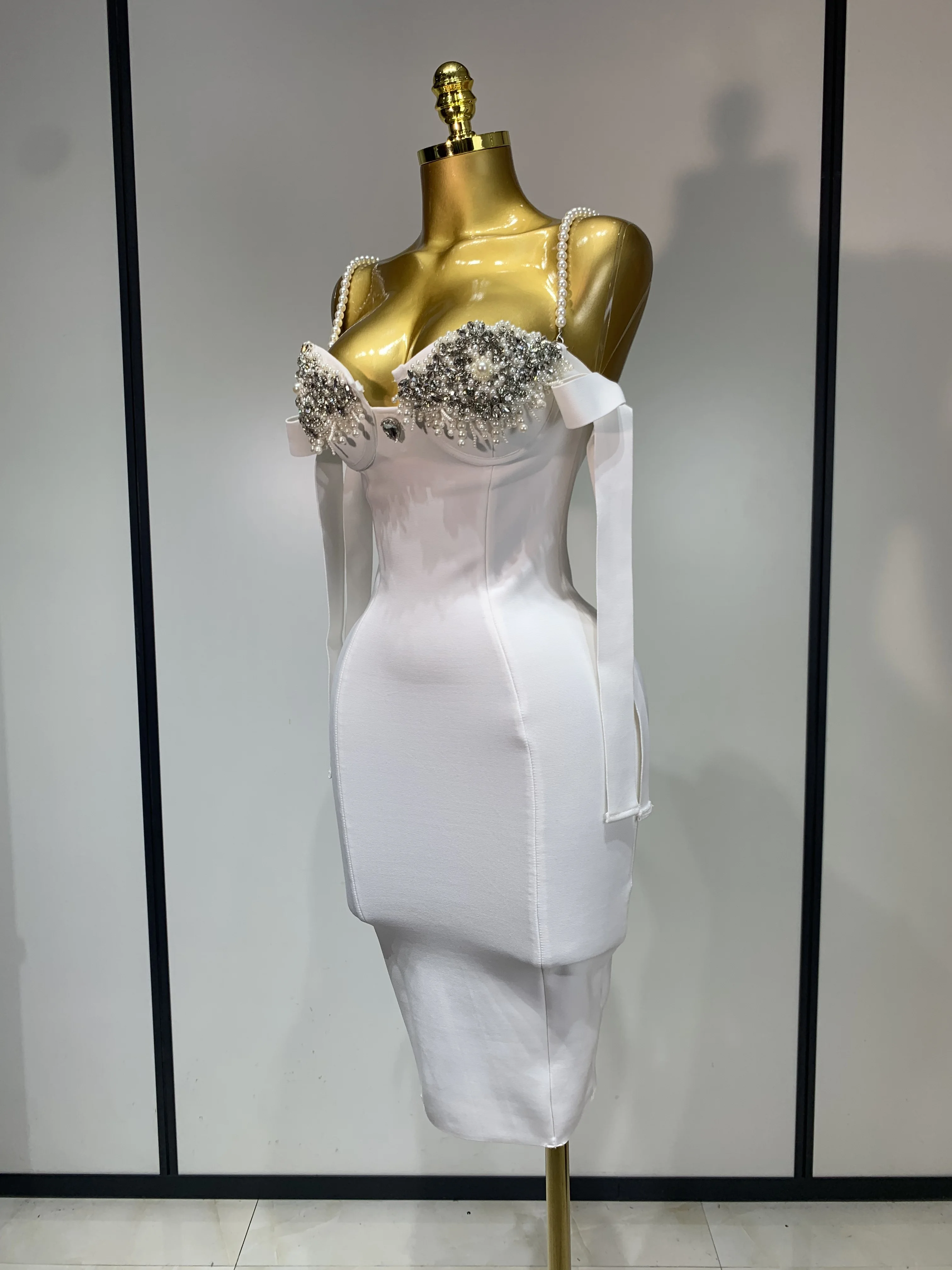Women Sexy Backless Pearl Diamonds Crystal Bodycon Bandage Dresses Celebrity Elegant Evening Party Club Dress Vestido