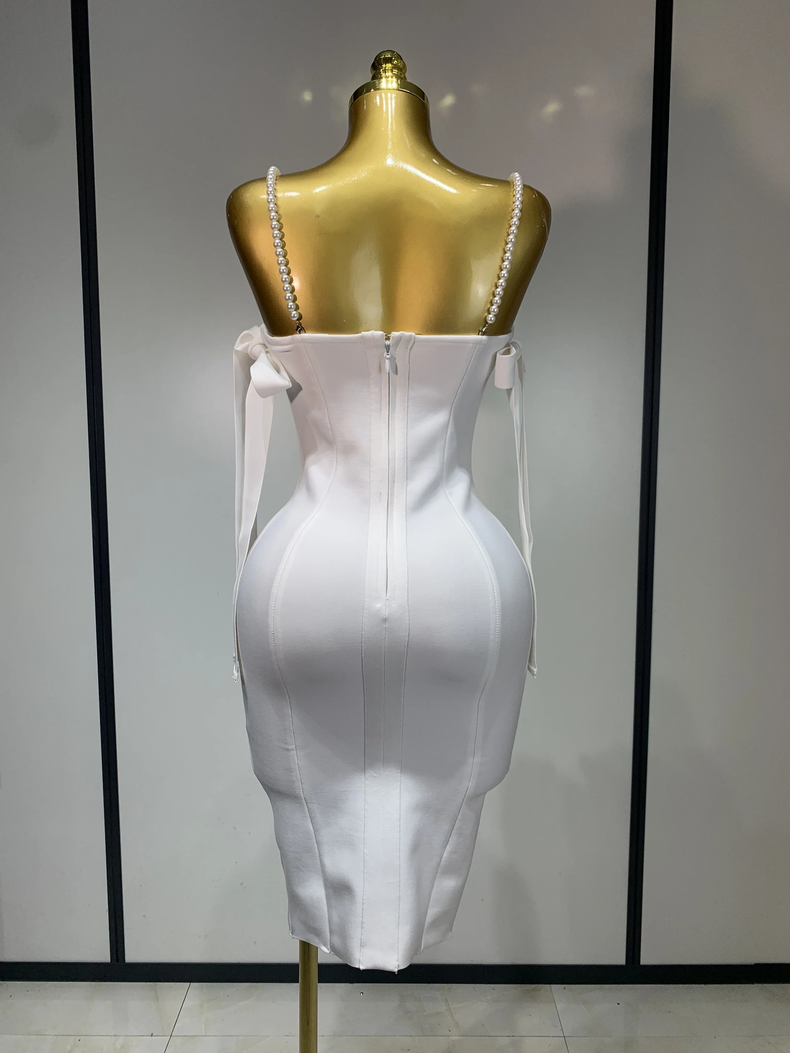 Women Sexy Backless Pearl Diamonds Crystal Bodycon Bandage Dresses Celebrity Elegant Evening Party Club Dress Vestido