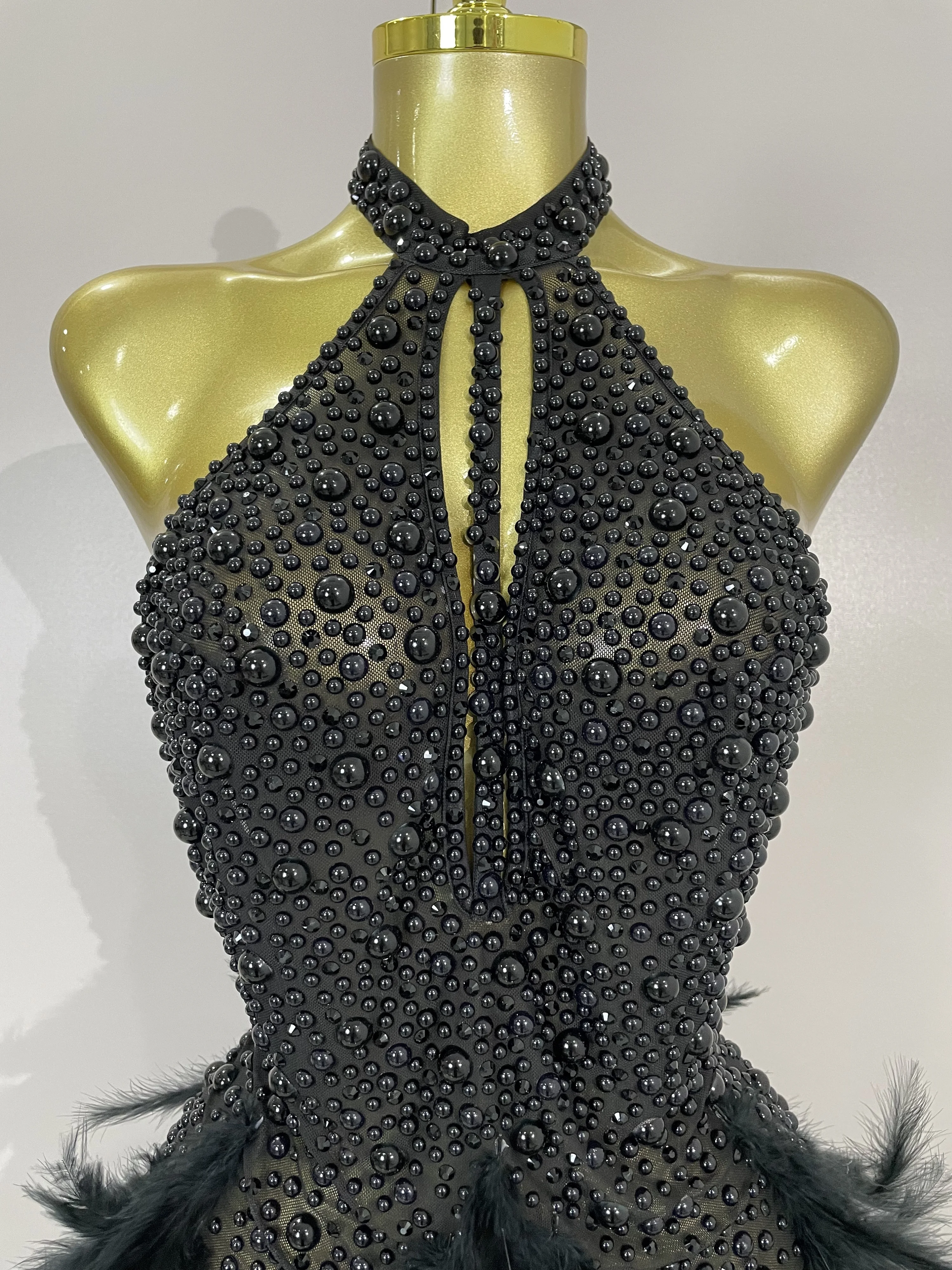 Women Luxury Rhinestones Pearls Feathers Halter Backless Short Dress Women Sexy Celebrate Birthday Dress Nightclub Stage Costume