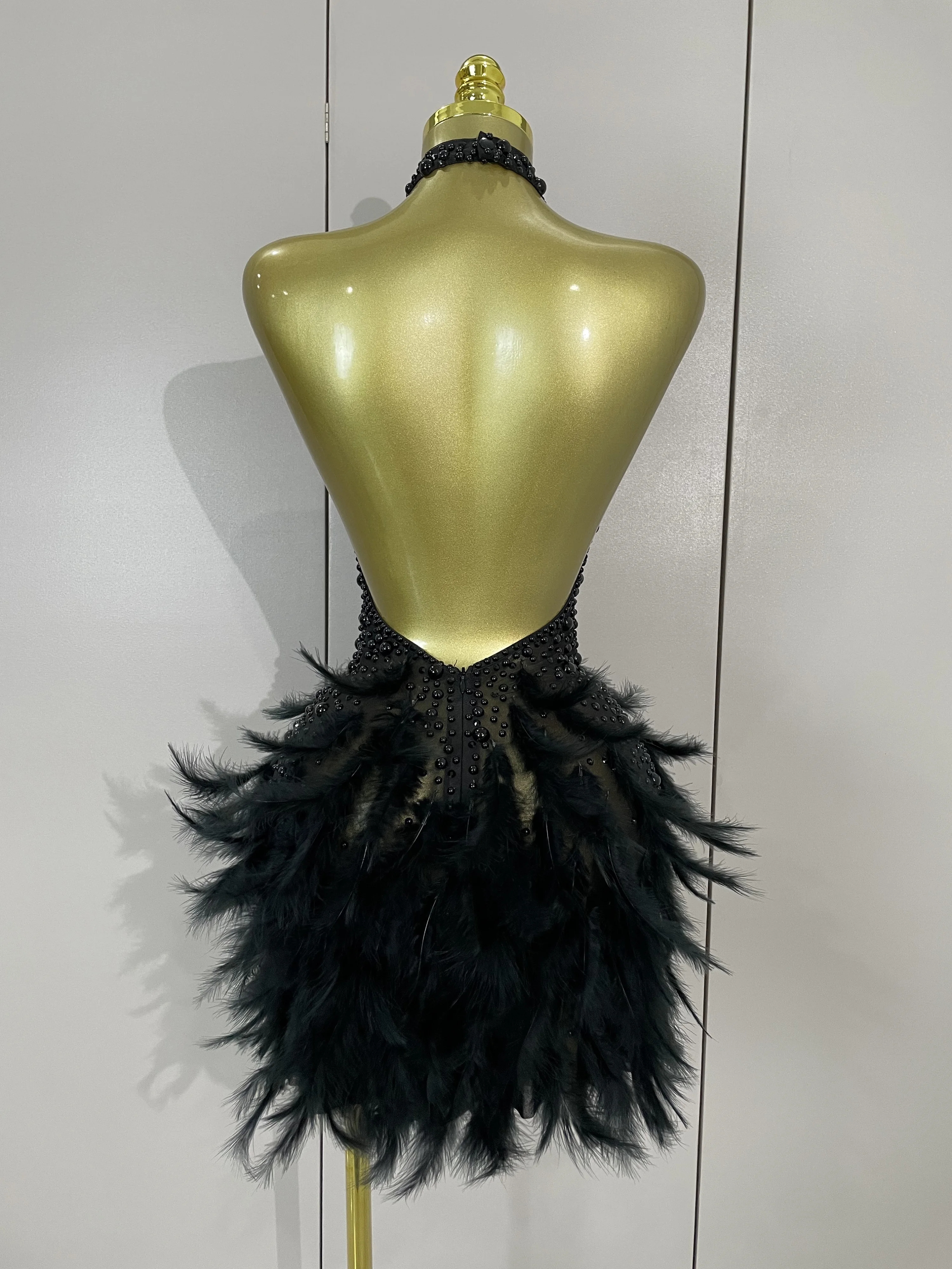 Women Luxury Rhinestones Pearls Feathers Halter Backless Short Dress Women Sexy Celebrate Birthday Dress Nightclub Stage Costume