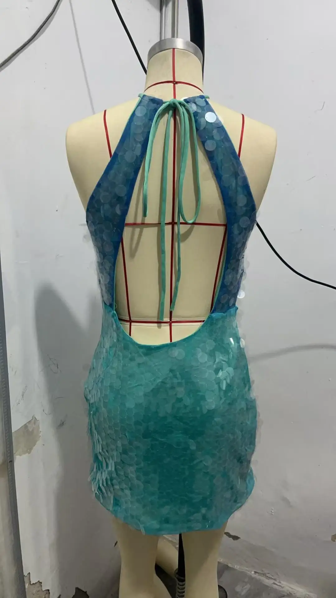 Sexy Sequin Shiny Mini Dress Women Luxury Blue Green Patchwork Halter Backless Short Dresses Evening Party Bright Dresses Beach