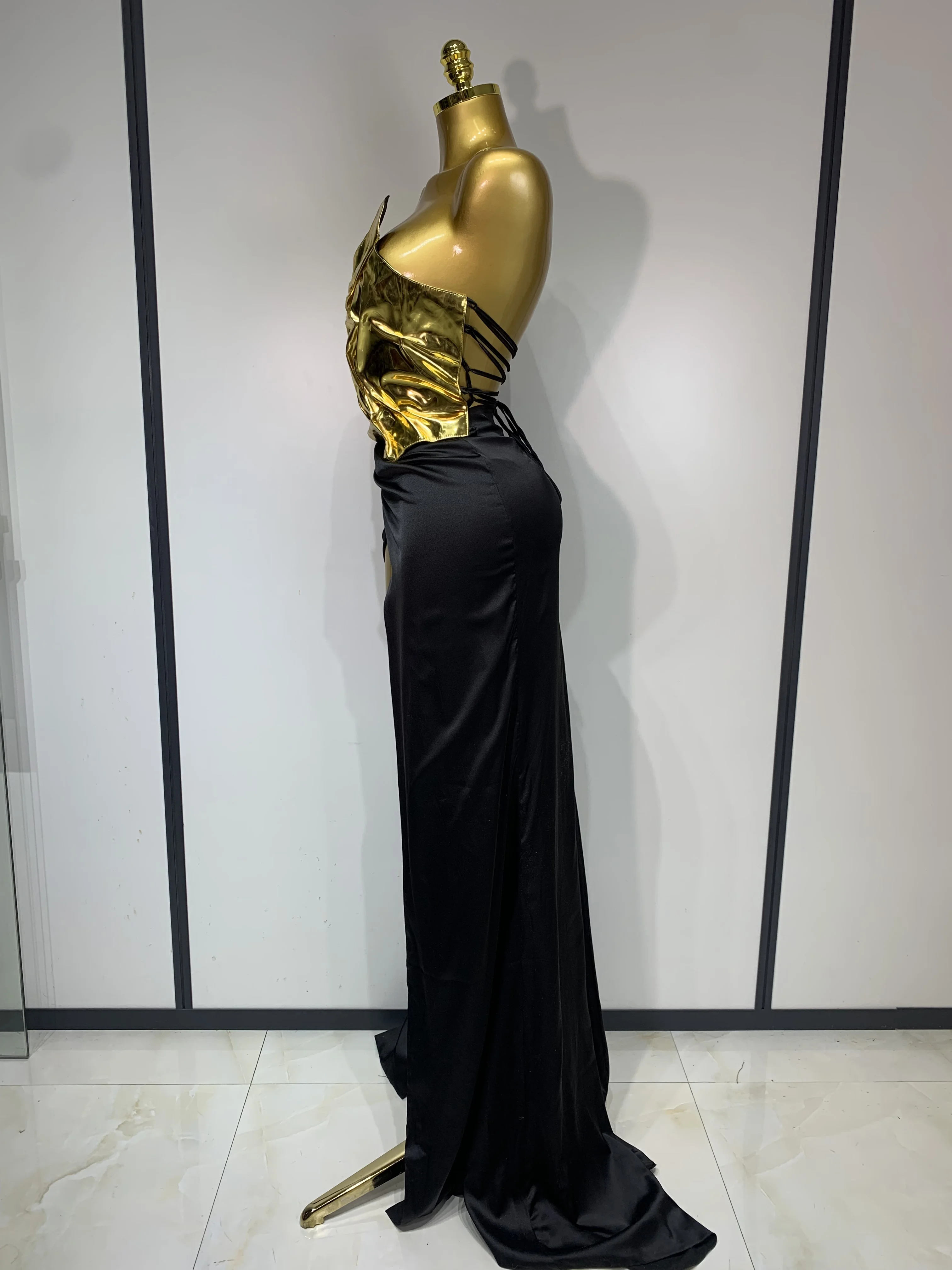 2025 New Arrival Women Gold Color Sexy Laced-up Tops 2 Pieces Set Long Dress Celebrate Evening Party Celebrity Elegant Dress