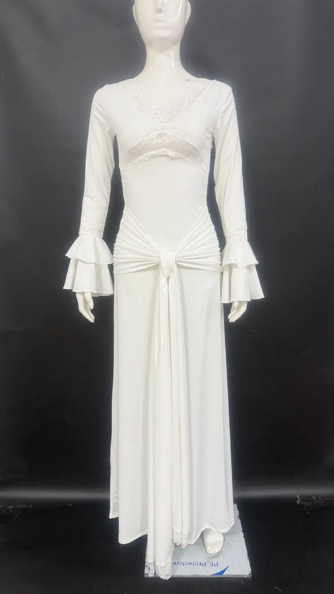 Elegant Curvy White Long Sleeve Dress Women's Sexy V Neck Lace Backless Maxi Dresses Winter Autumn Evening Female Clothing 2026