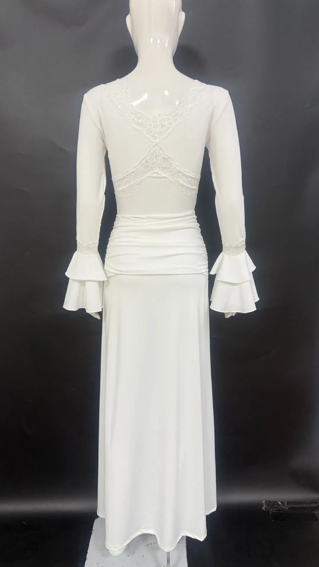 Elegant Curvy White Long Sleeve Dress Women's Sexy V Neck Lace Backless Maxi Dresses Winter Autumn Evening Female Clothing 2026
