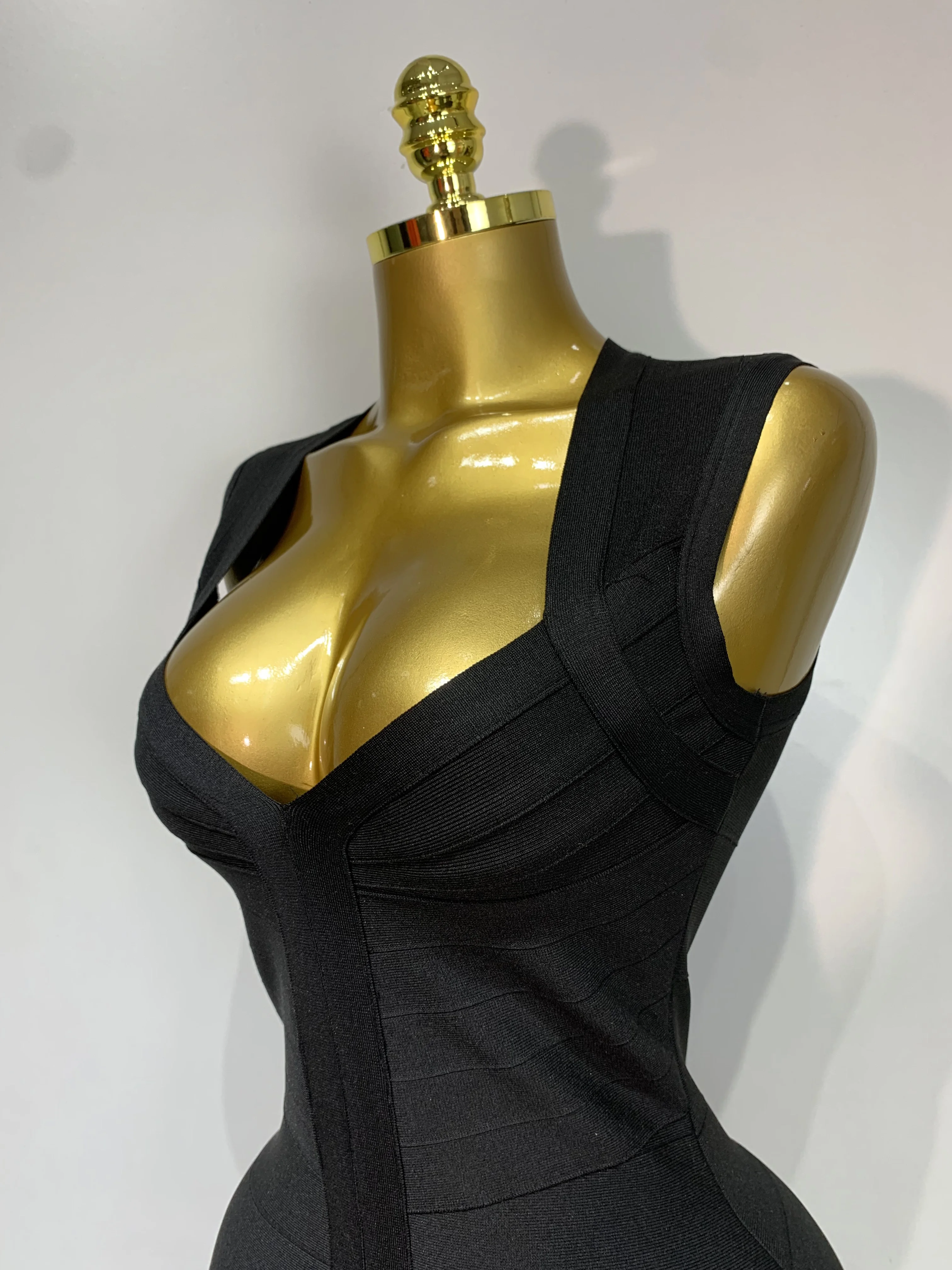 Women Sexy Sleeveless Deep V-neck Bodycon Mini Bandage Dresses Elegant Evening Party Luxury Birthday Club Prom Gown