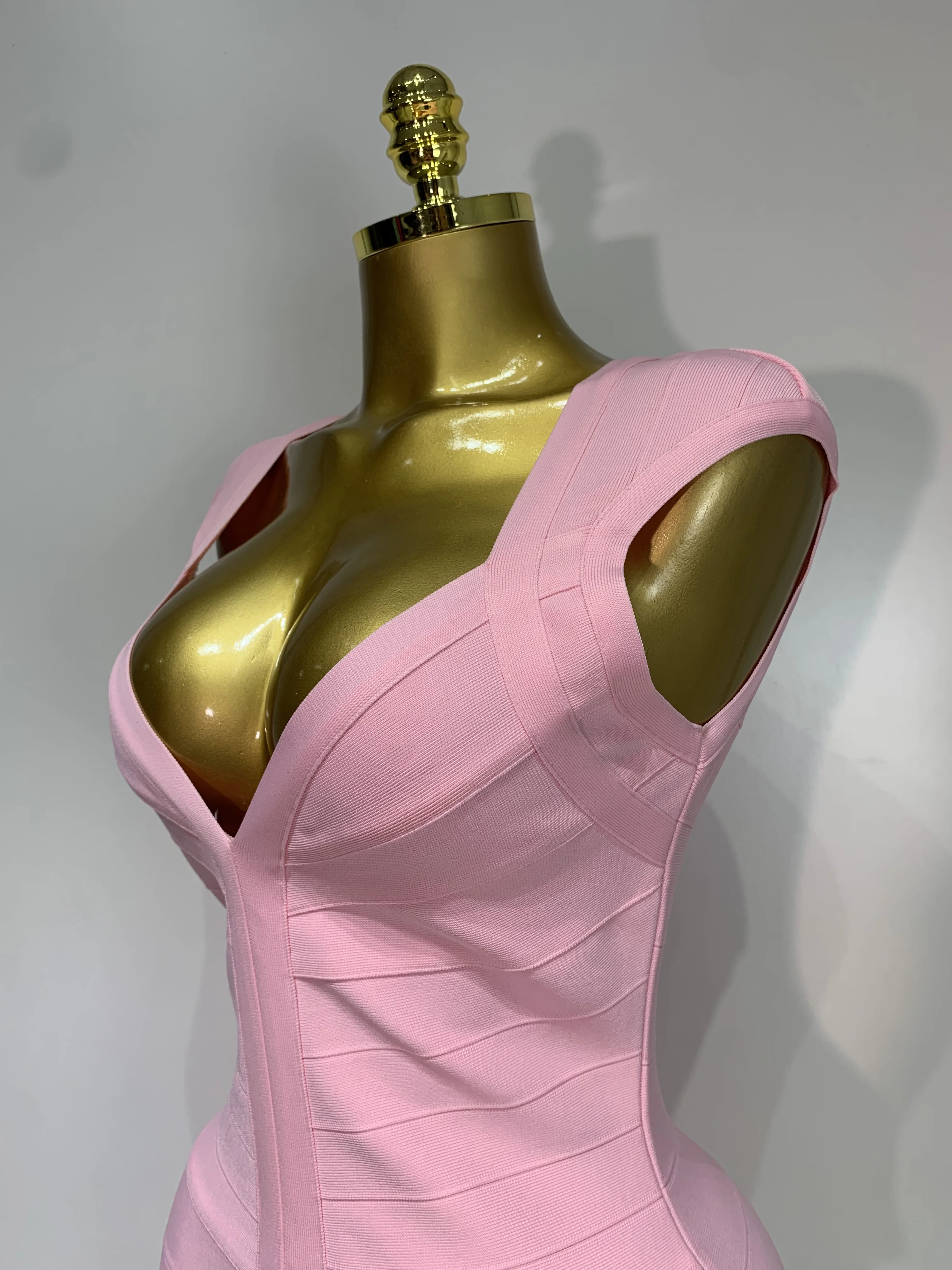 Women Sexy Sleeveless Deep V-neck Bodycon Mini Bandage Dresses Elegant Evening Party Luxury Birthday Club Prom Gown