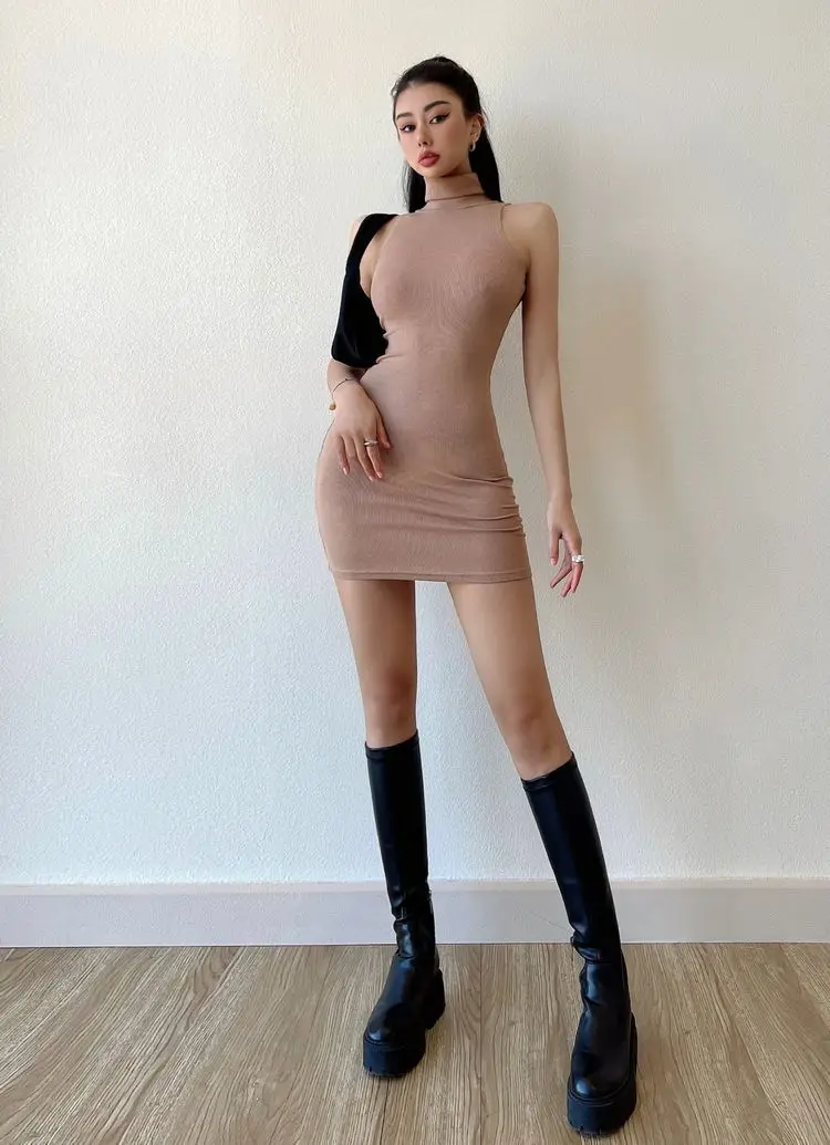 Summer Sexy High Neck Tight Dress Oversleeve Pleated Bottom Wrapped Hip Dress Women Bodycon