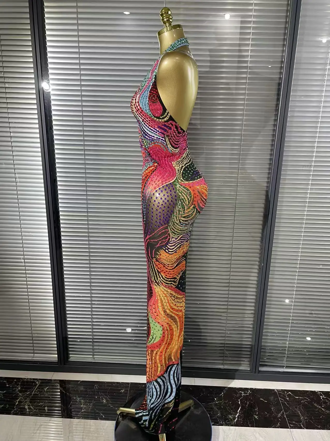 Blue Color Women Sexy Halter Backless Shinning Chain Bodycon Mini Dress Celebrate Nightclub Party Performance Costume Stage Wear