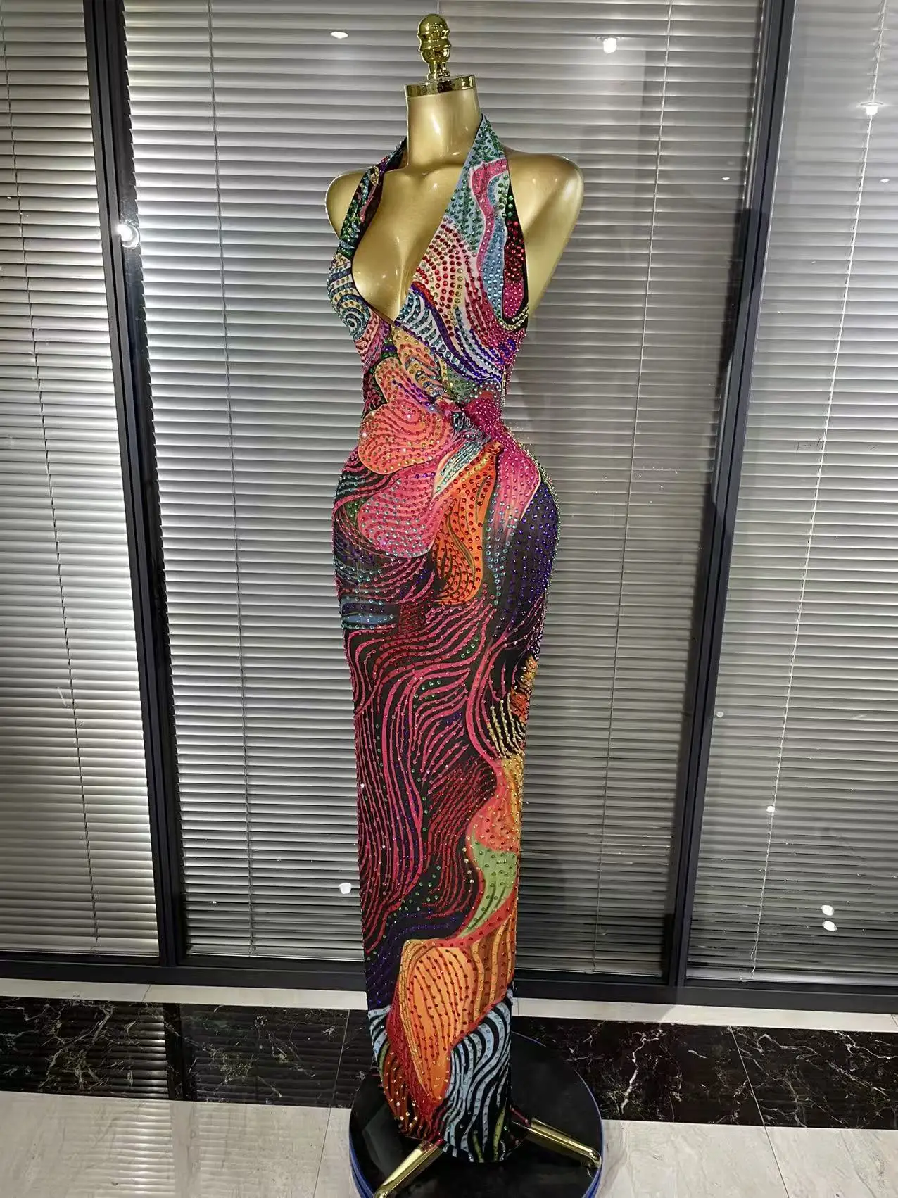 Blue Color Women Sexy Halter Backless Shinning Chain Bodycon Mini Dress Celebrate Nightclub Party Performance Costume Stage Wear