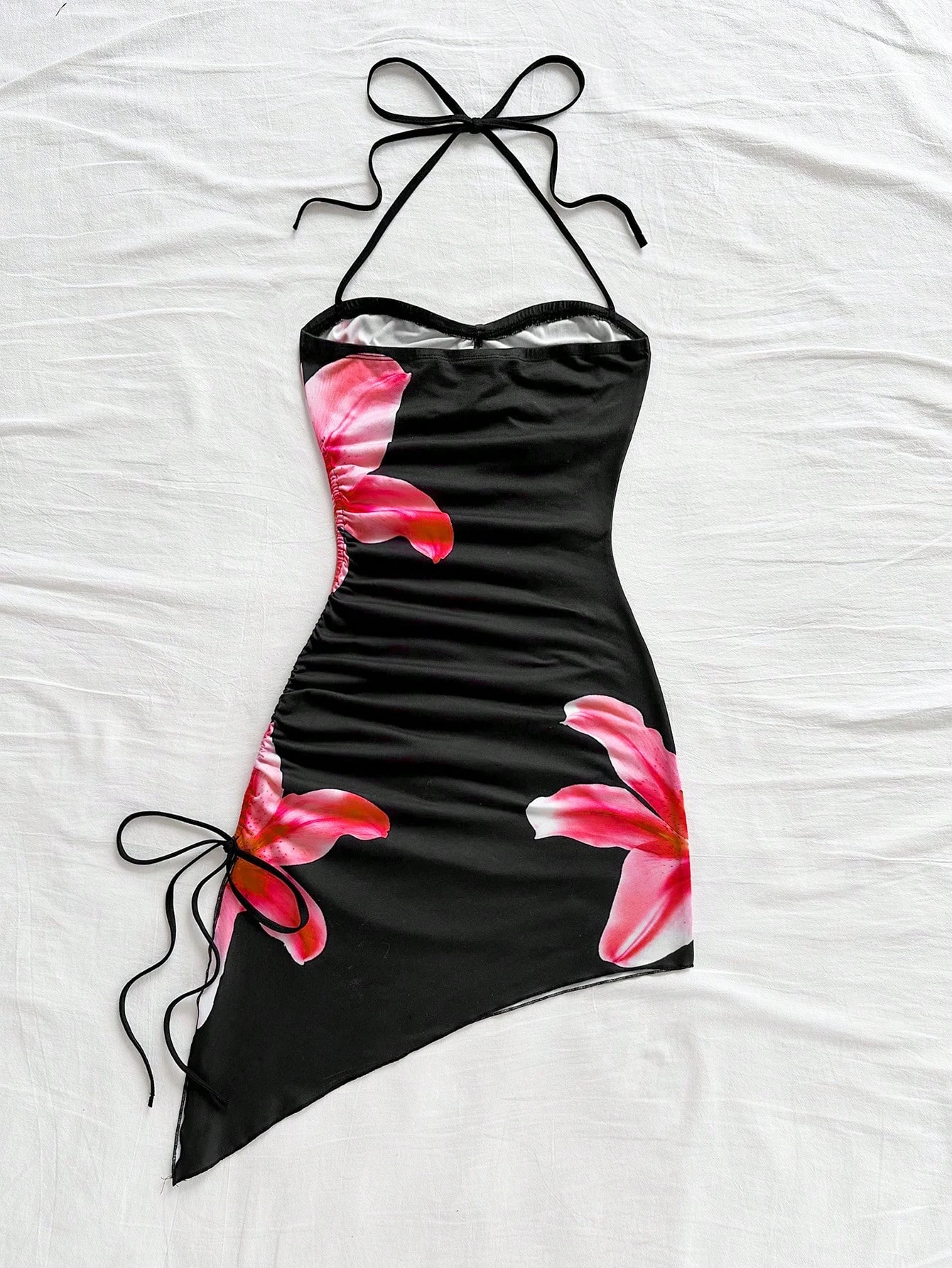 Women's Beach Vacation Graphic Floral Print Dress Asymmetric Hem Halter Neck Bow Bodycon Boho Short Dresses Streetwear 2025