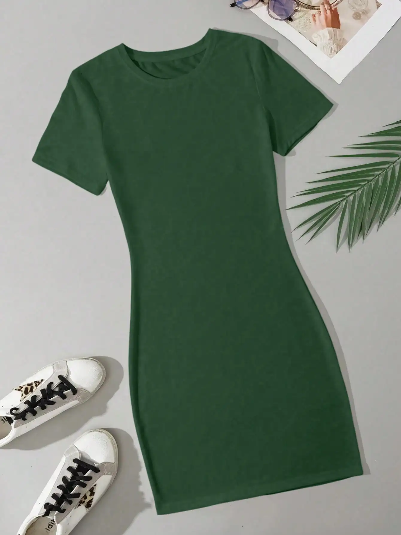 Summer Women's Fashion Simple Green Solid Color Casual Slim Fit Short Sleeve Round Neck Short Mini Dress 2024 New