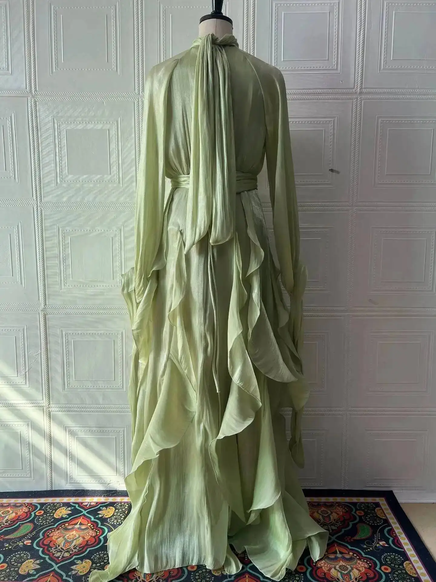 LGRQ early autumn turtleneck full sleeves shinny ruffles pullover Arabic styles floor length vacation dress female vestido