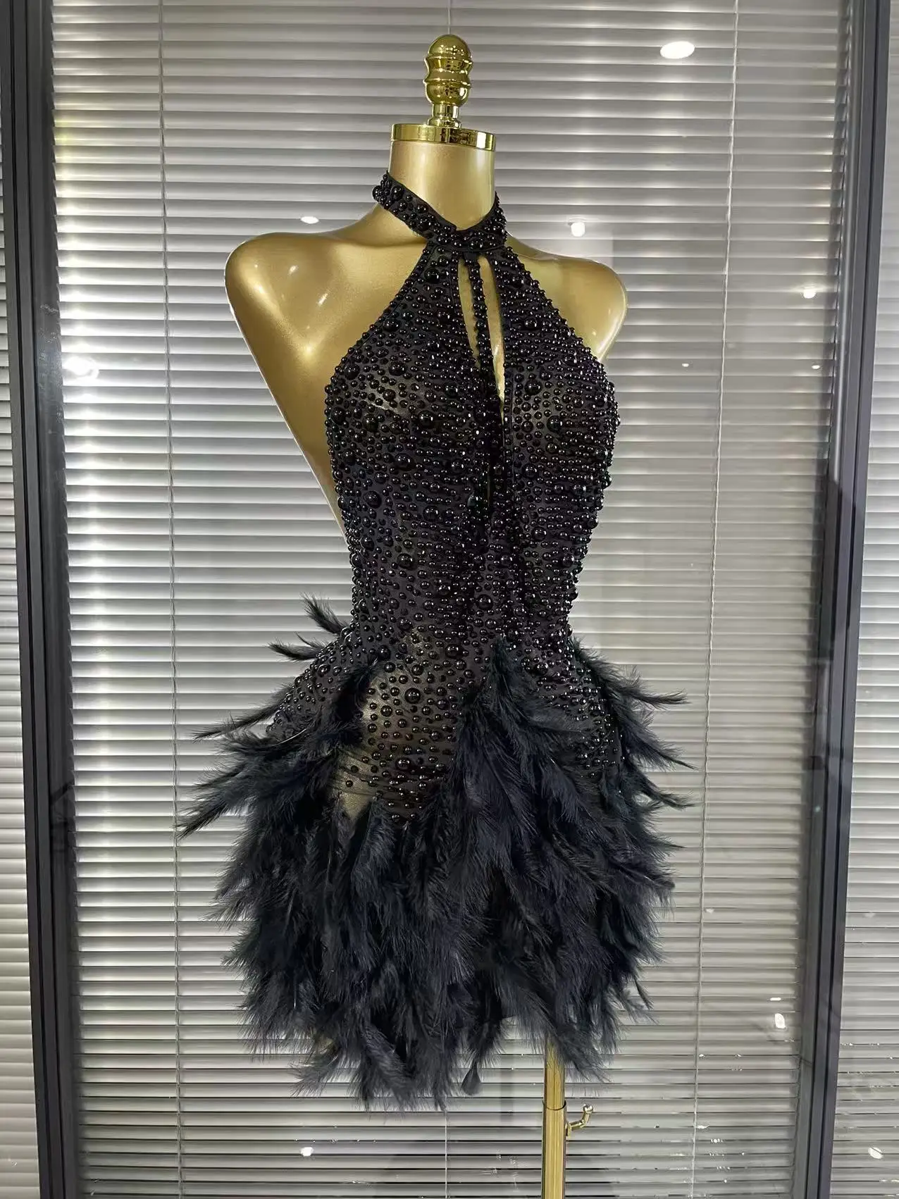 Shining Beading Women Sexy Halter Backless Feathers Bodycon Mini Dress Nightclub Party Celebrate Birthday Photoshoot Outfit
