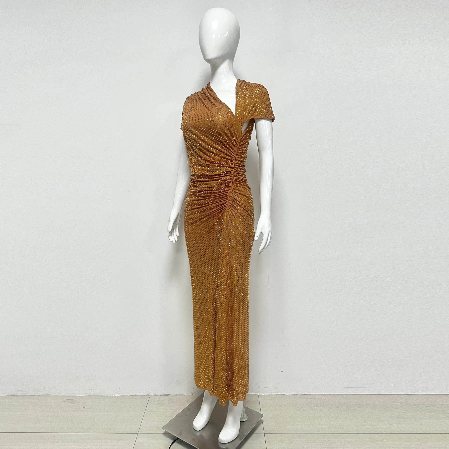 Summer 2025 Women's New Orange Short Sleeve Slim Fit Pleated Shiny Long Dress Elegant Fashionable Evening Party Dress