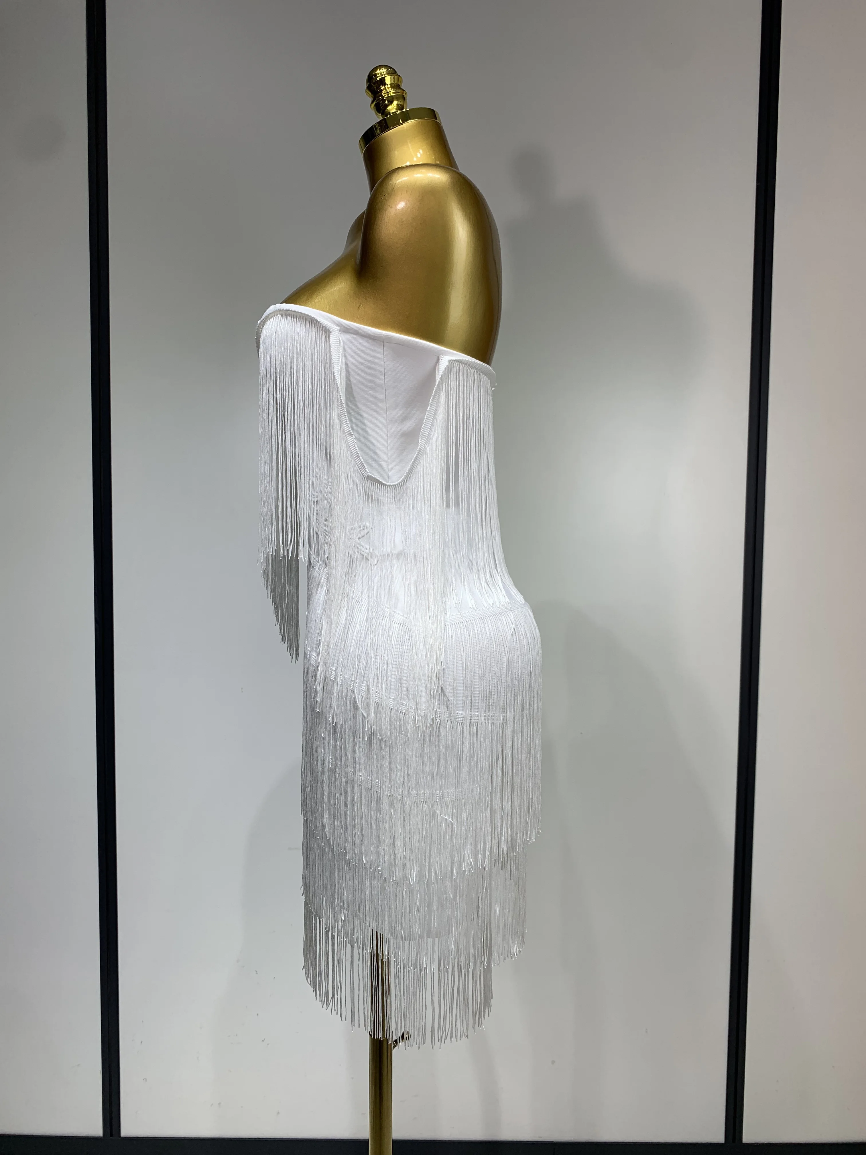 Women Sexy Strapless Tassel Off Shoulder Bandage Dress Fancy Club Celebrity Evening Party Mini Bodycon Dress Birthday Vestido