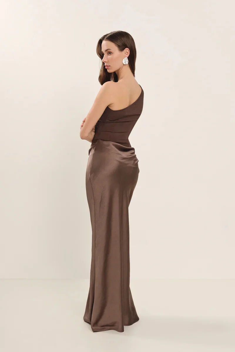 Mozision Satin Inclined Shoulder Sexy Maxi Dress Women Fashion Patchwork Sleeveless Backless Bodycon Evening Club Party Dress
