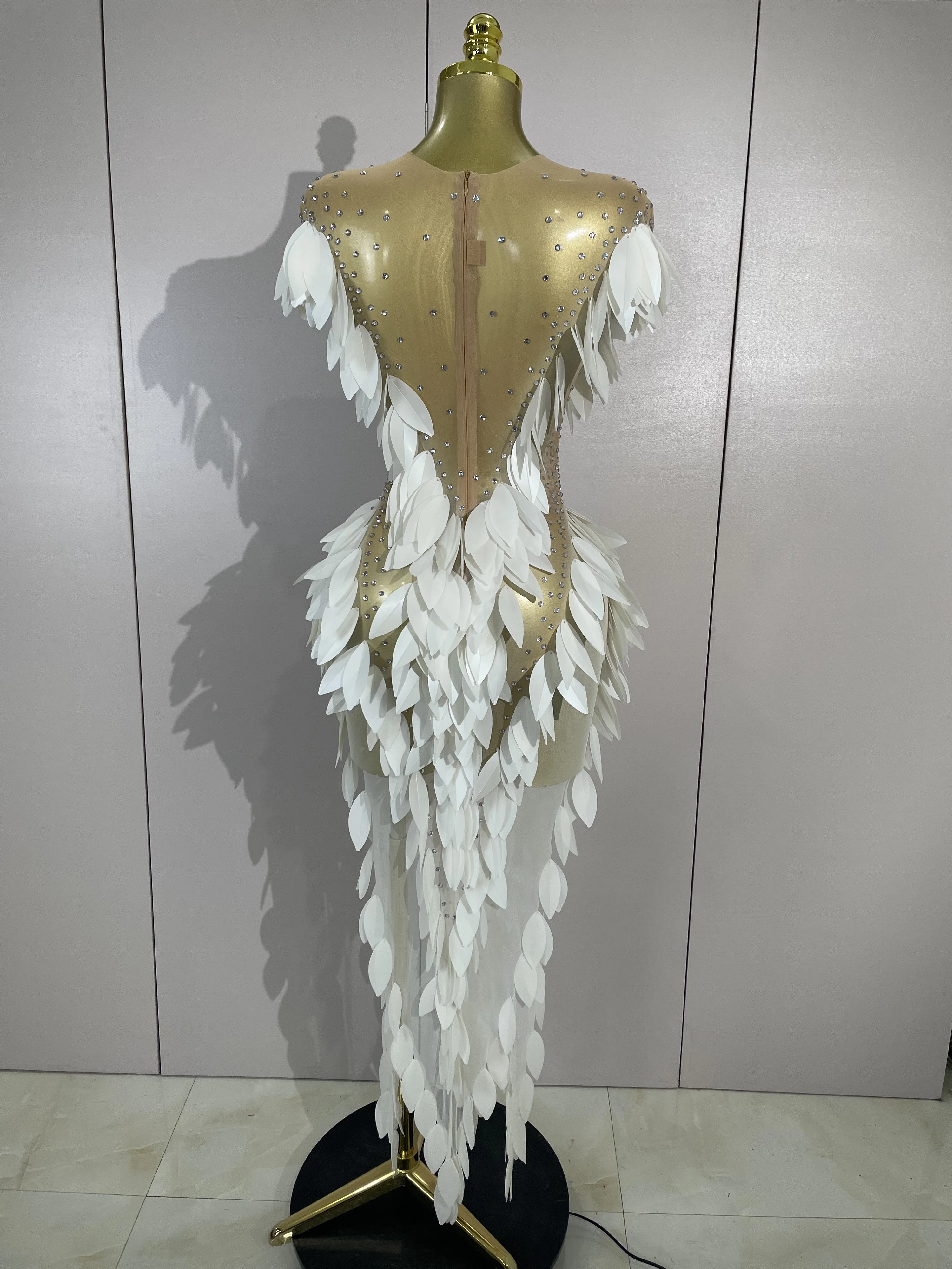 2026 Elegant Pearl Transparent Mesh Long Dress Women Evening Party Birthday Wedding Gown Red Carpet Celebrity Sexy Stage Outfit