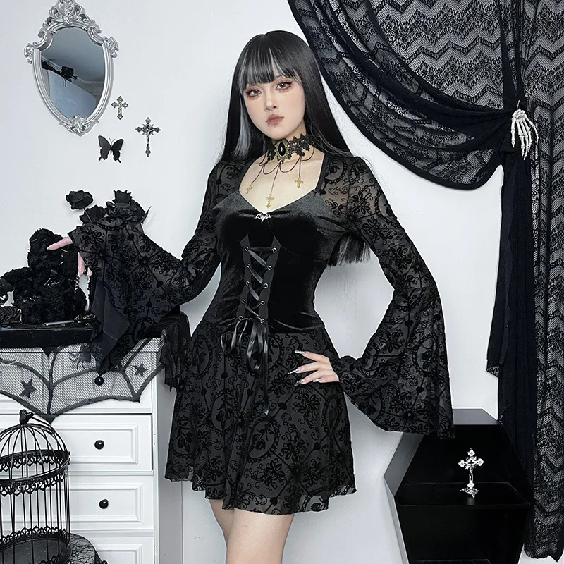 Goth Dark Elegant Vintage Mall Gothic Velvet Dresses Grunge Punk Style Flocked Bandage Dress Women Flare Sleeve Party Alt Outfit