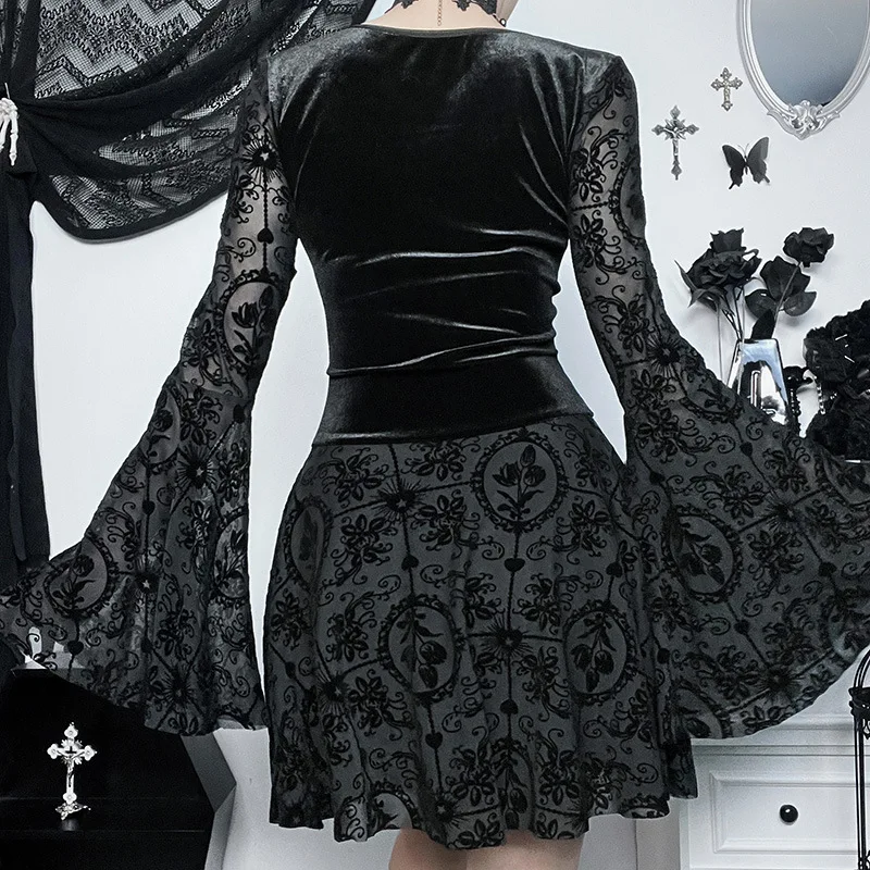 Goth Dark Elegant Vintage Mall Gothic Velvet Dresses Grunge Punk Style Flocked Bandage Dress Women Flare Sleeve Party Alt Outfit