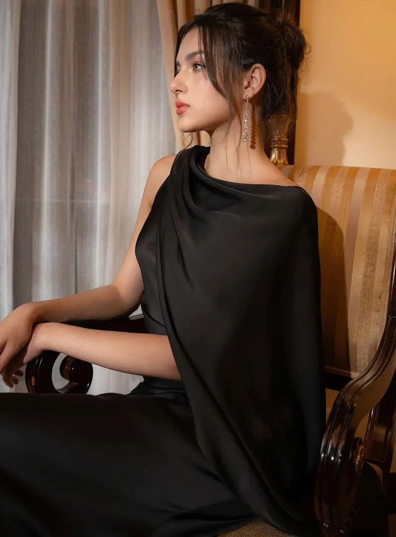 GACVGA Satin Elegant Maxi Evening Dress with Ribbons Women Sleeveless Straight Pleats Robe Gowns Club Sexy Bodycon Long Dresses