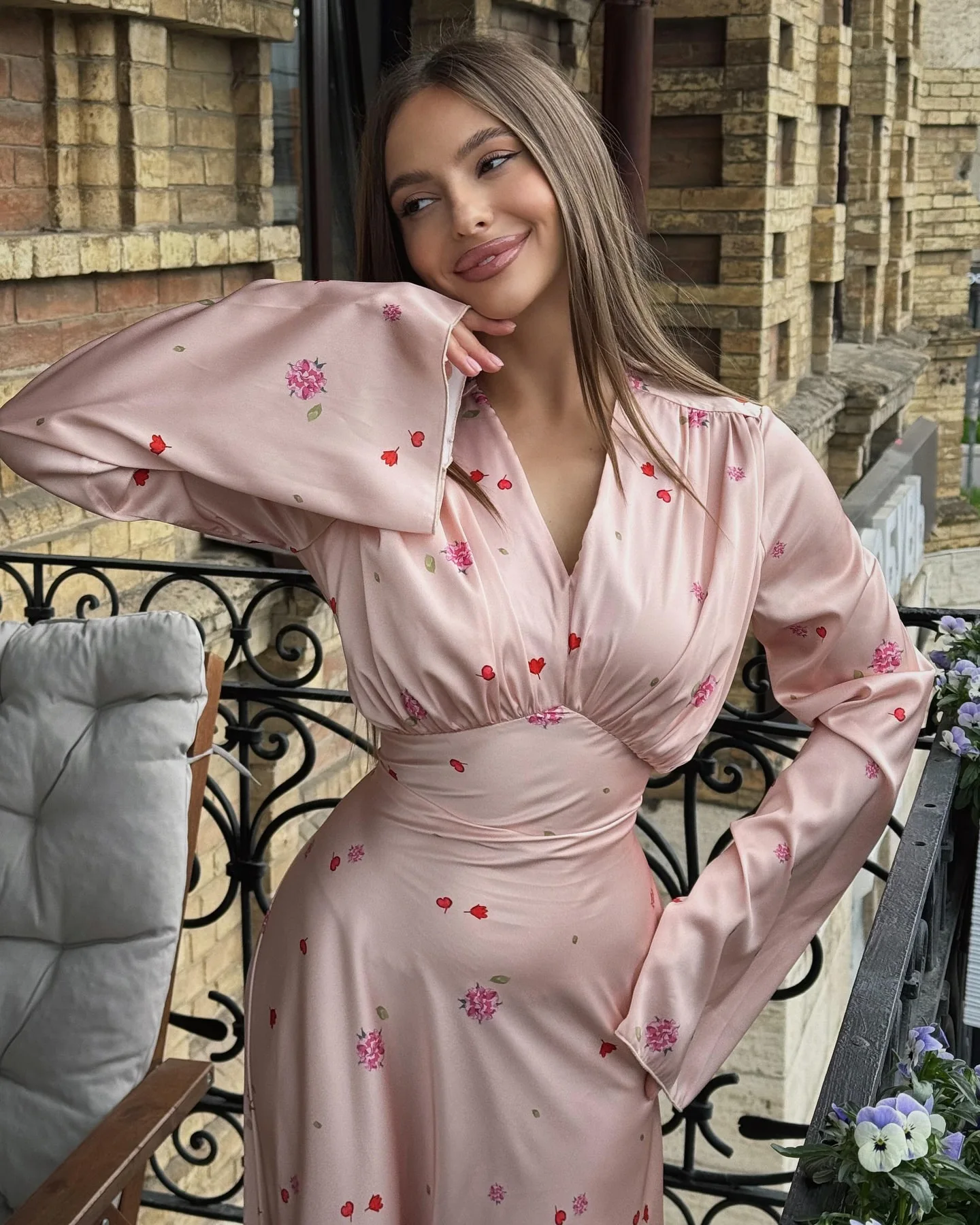 2025 Autumn Elegant Printed Satin Long Dress Women Slim Lace Up V-neck Full Sleeve Pleat Dresses Lady Party Evening Robes New
