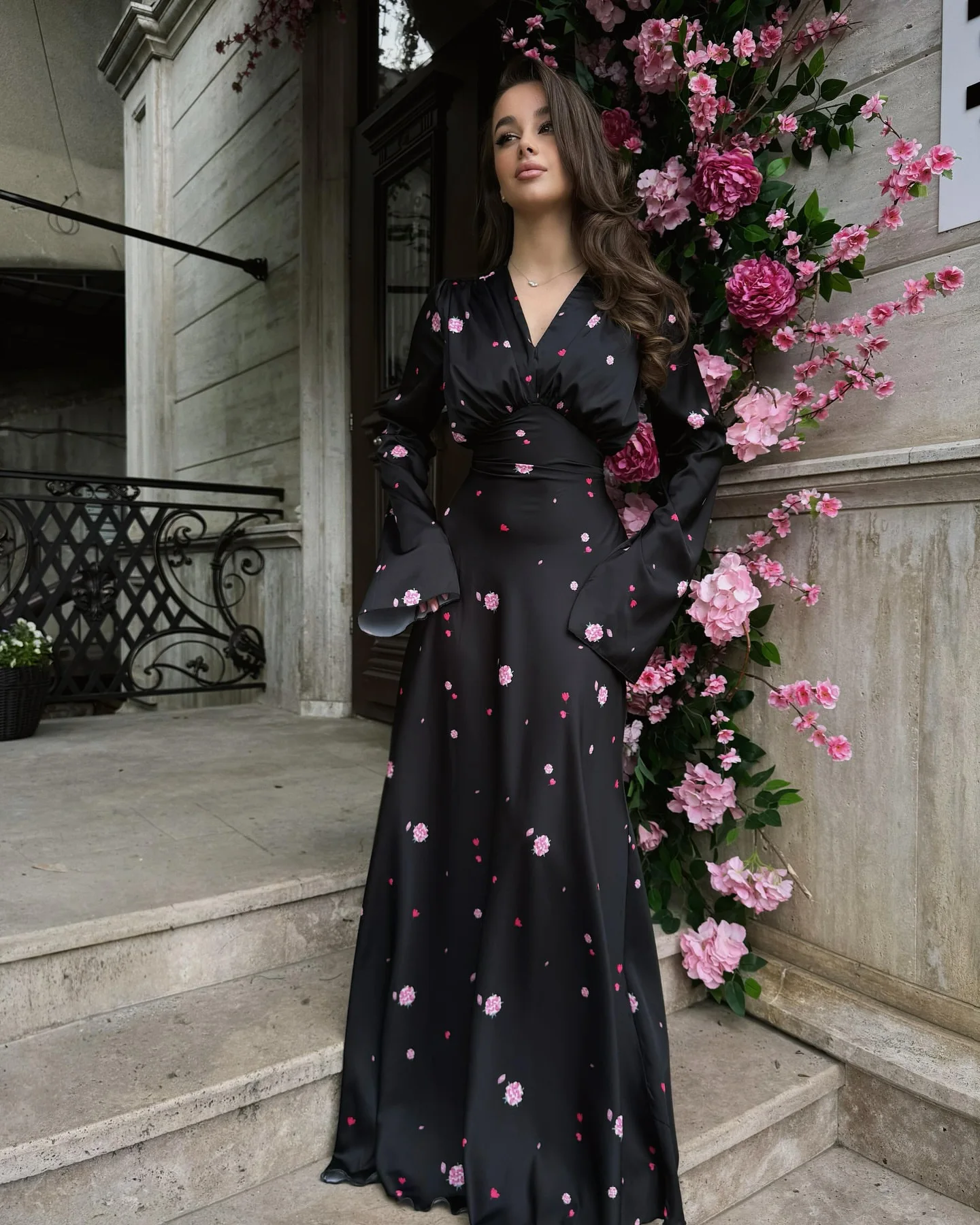 2025 Autumn Elegant Printed Satin Long Dress Women Slim Lace Up V-neck Full Sleeve Pleat Dresses Lady Party Evening Robes New