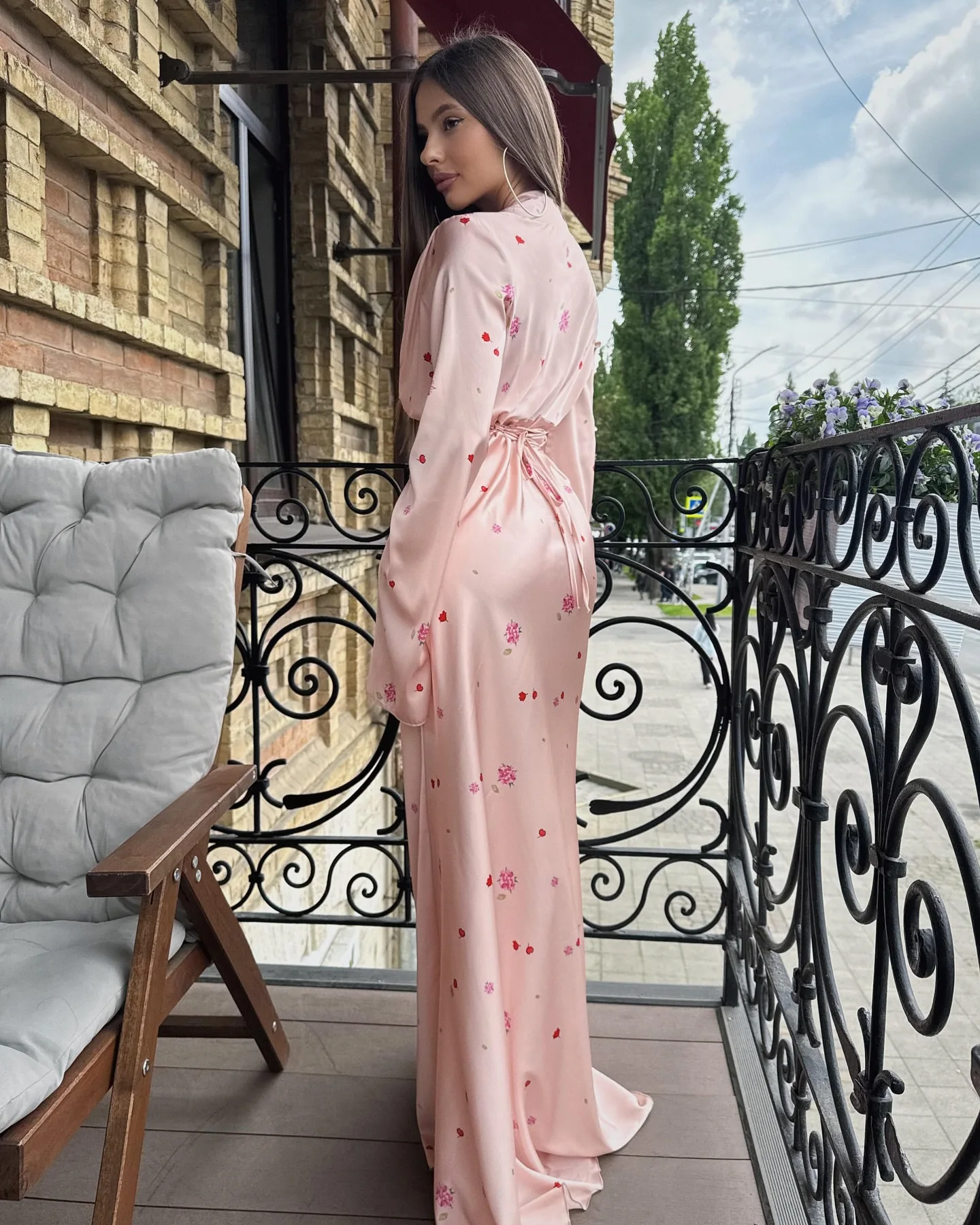 2025 Autumn Elegant Printed Satin Long Dress Women Slim Lace Up V-neck Full Sleeve Pleat Dresses Lady Party Evening Robes New
