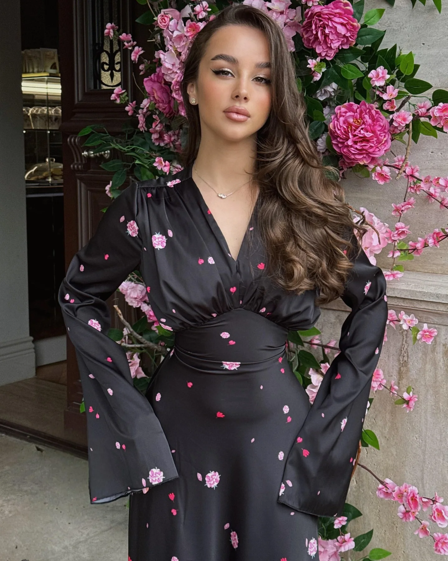 2025 Autumn Elegant Printed Satin Long Dress Women Slim Lace Up V-neck Full Sleeve Pleat Dresses Lady Party Evening Robes New