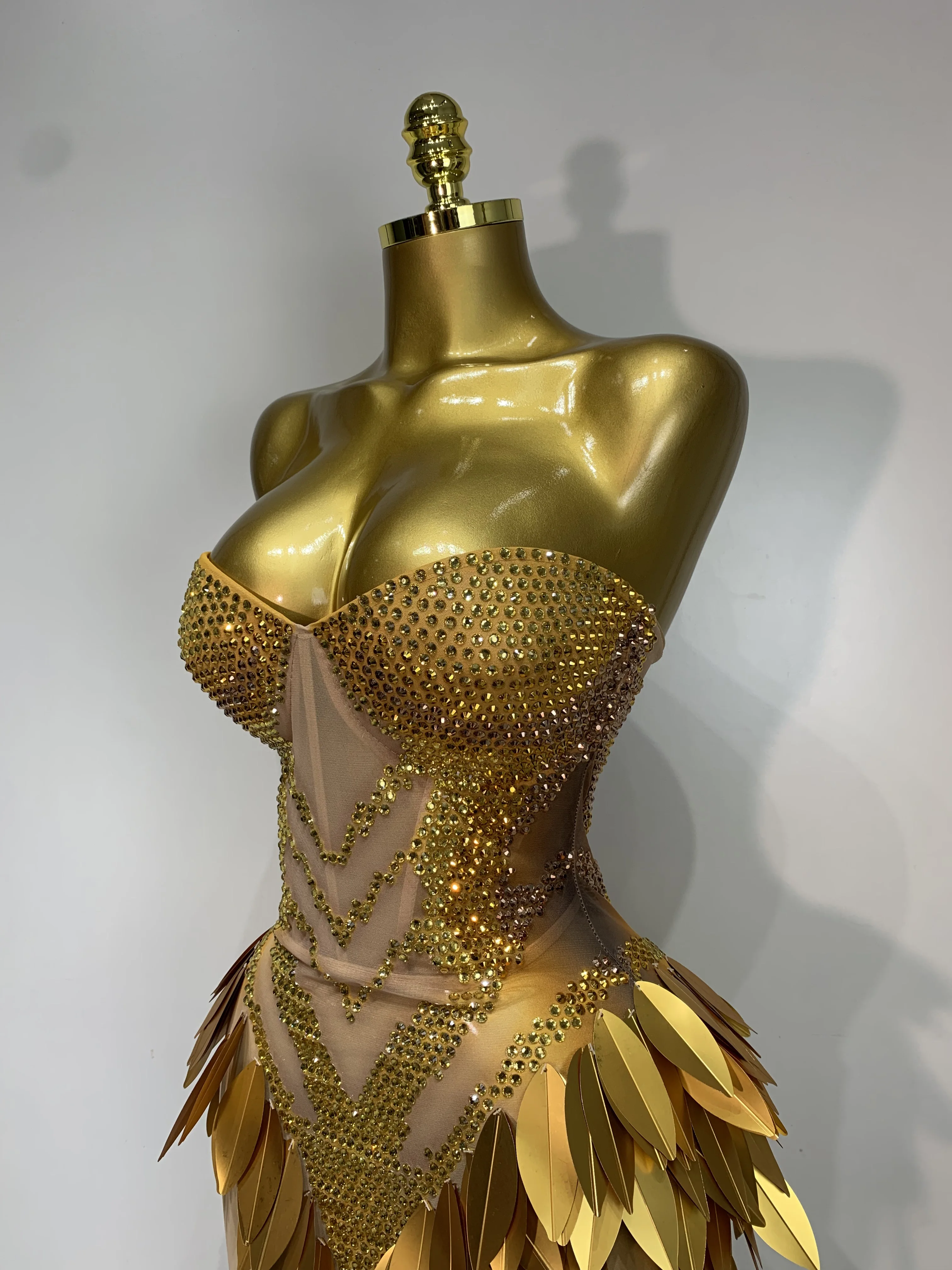 Women Sexy Strapless Mesh Maxi Long Dress Sparkly Gold Rhinestone Sequin Evening Party Gown Luxury Nightclub Birthday Prom Dress