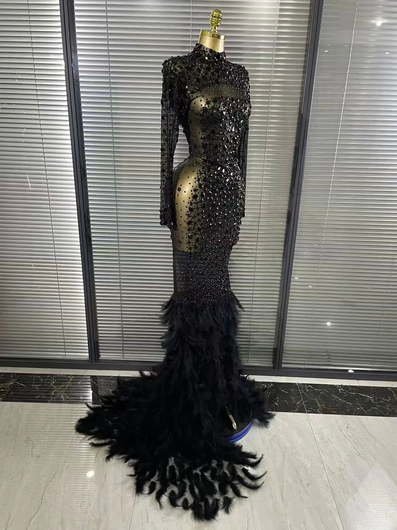 Black Red Women Long Sleeve Sexy Sparkly Crystal Mesh See Through Feathers Floor-length Mermaid Dress Evening Party Prom Outfit