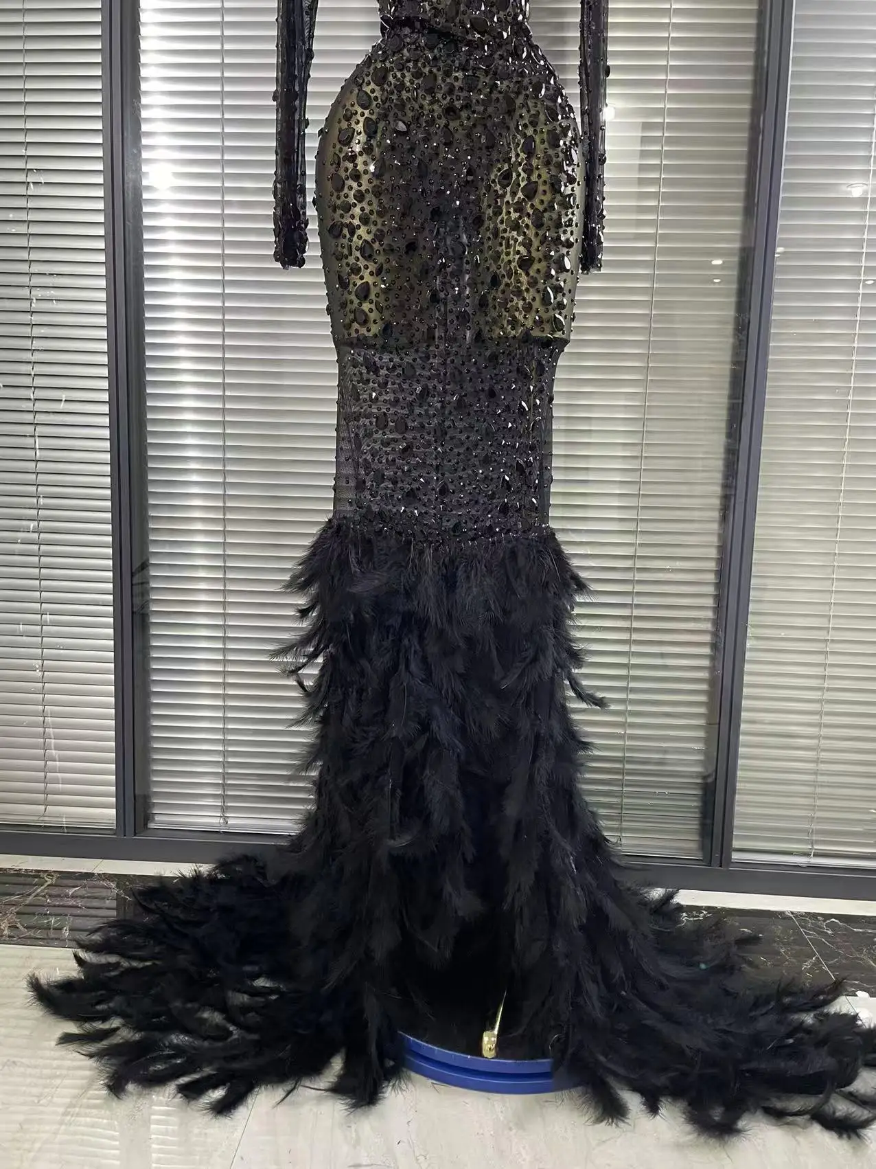 Black Red Women Long Sleeve Sexy Sparkly Crystal Mesh See Through Feathers Floor-length Mermaid Dress Evening Party Prom Outfit