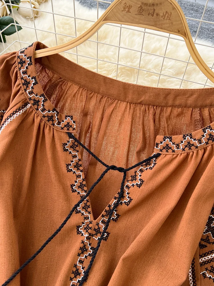 Bohemian Retro Ethnic Style Dress Women's New Spring Autumn Embroidered Lace Up Lantern Sleeves Waist Cinching Long Dress A155