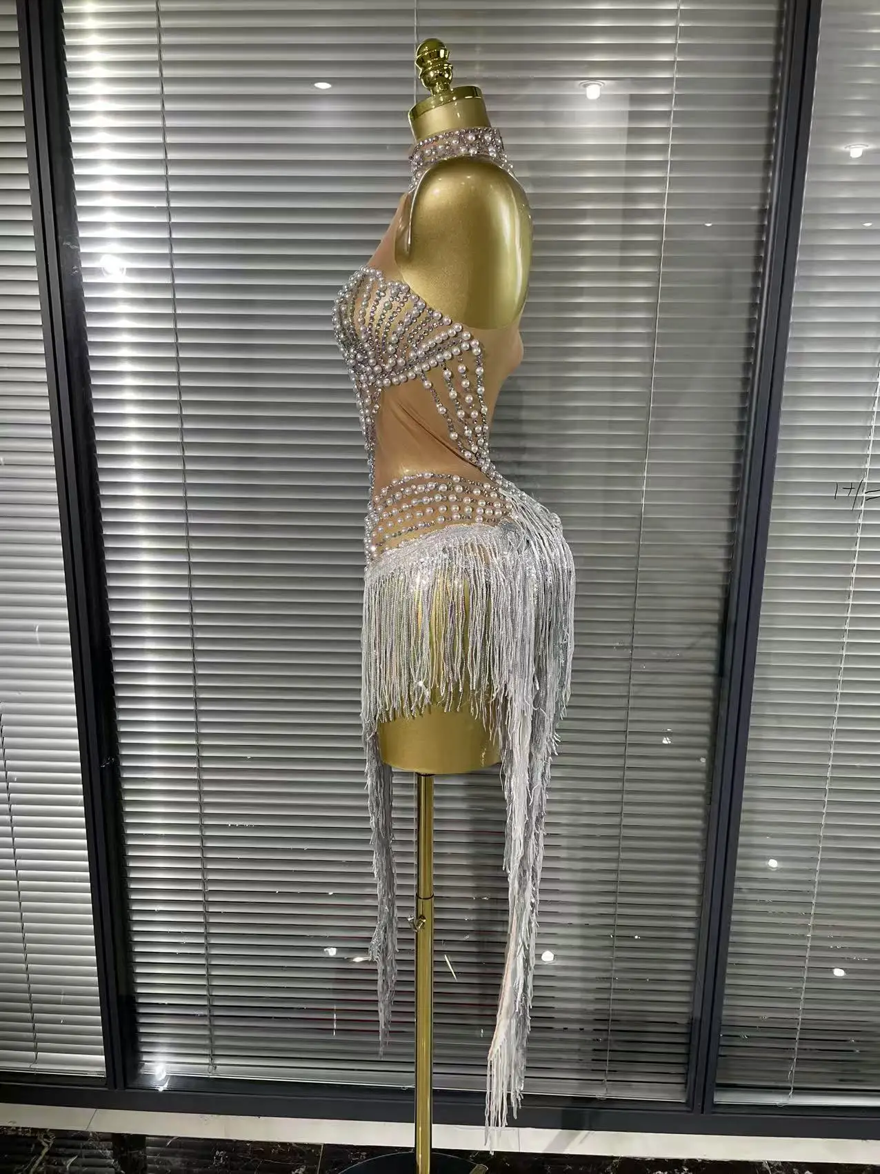 White Golden Color Women Sexy Off the Shoulder Shining Sequins Beading Bodycon Mid-calf Dress Birthday Photoshoot Stage Wear