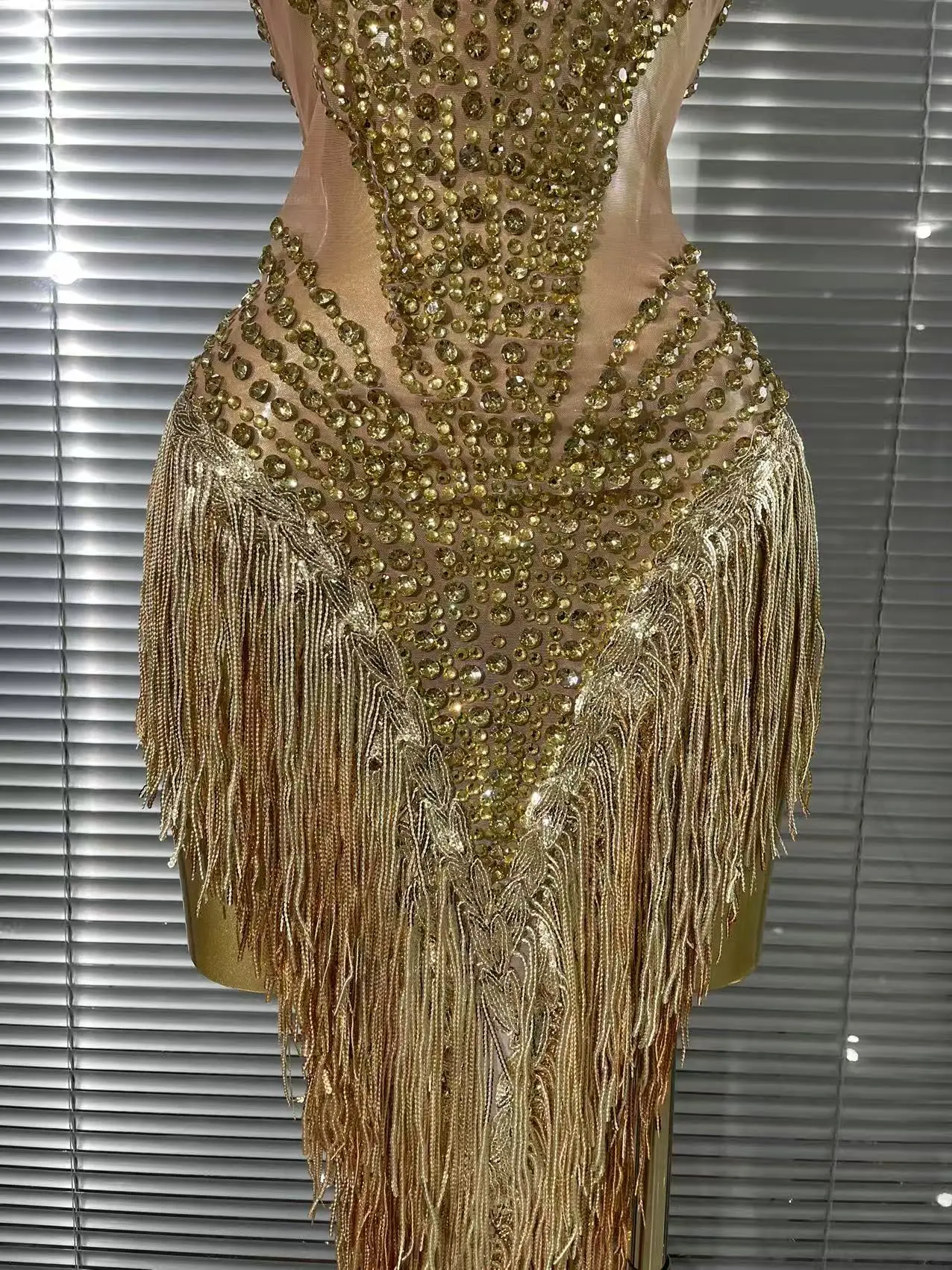 White Golden Color Women Sexy Off the Shoulder Shining Sequins Beading Bodycon Mid-calf Dress Birthday Photoshoot Stage Wear