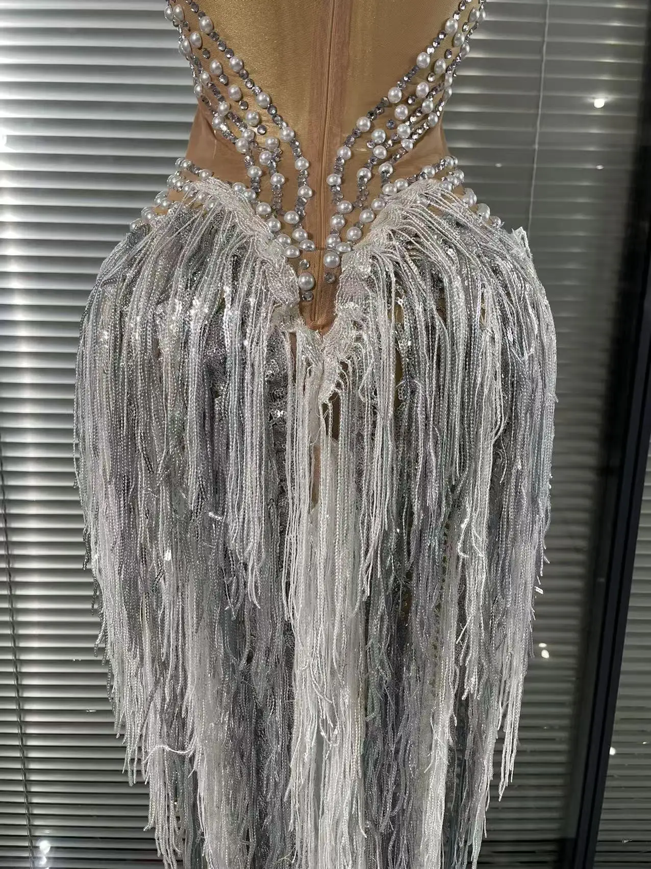White Golden Color Women Sexy Off the Shoulder Shining Sequins Beading Bodycon Mid-calf Dress Birthday Photoshoot Stage Wear